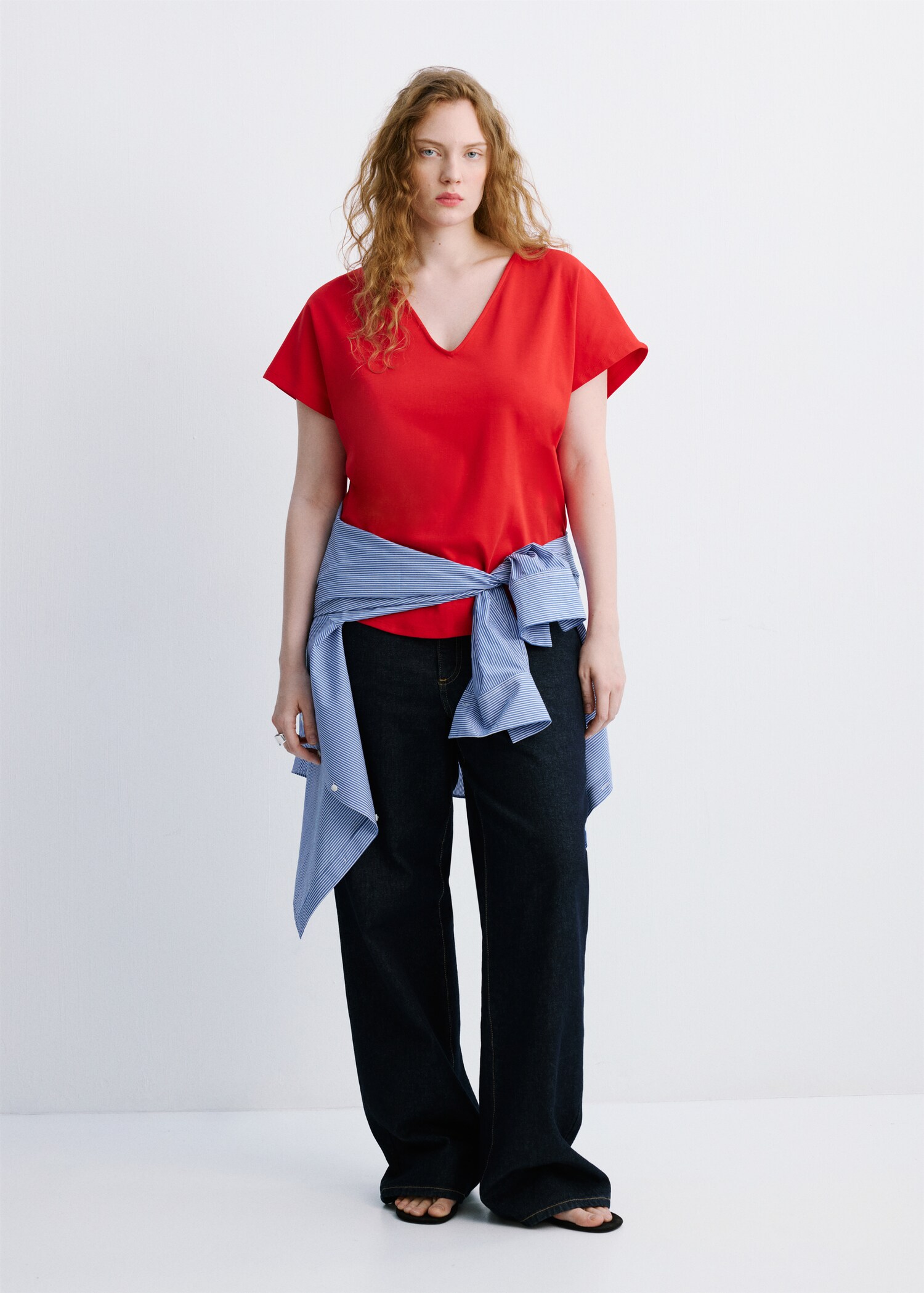 T-shirt coton col en V - Détail de l'article 3