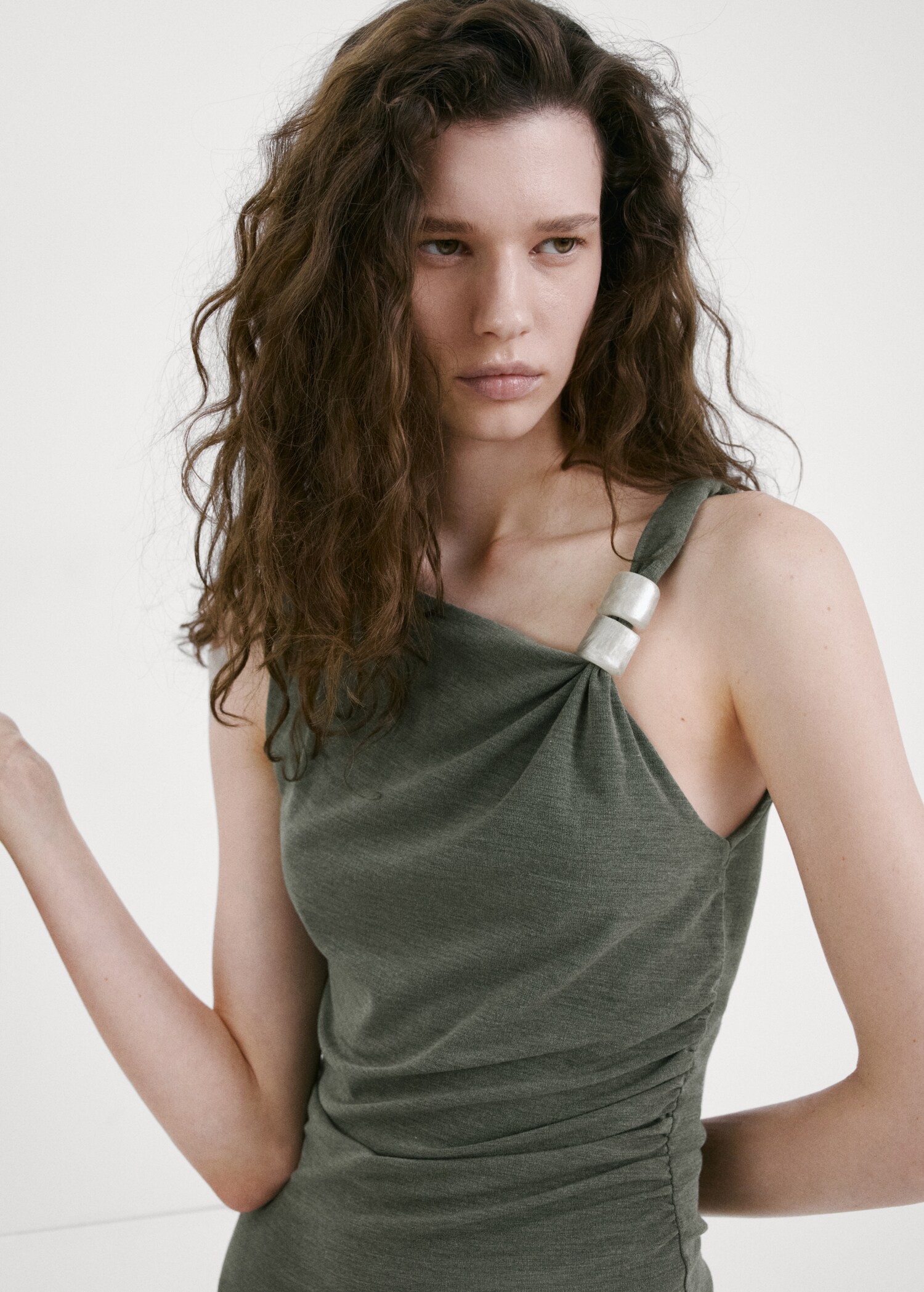 Fitted dress with metal detail - Details of the article 1