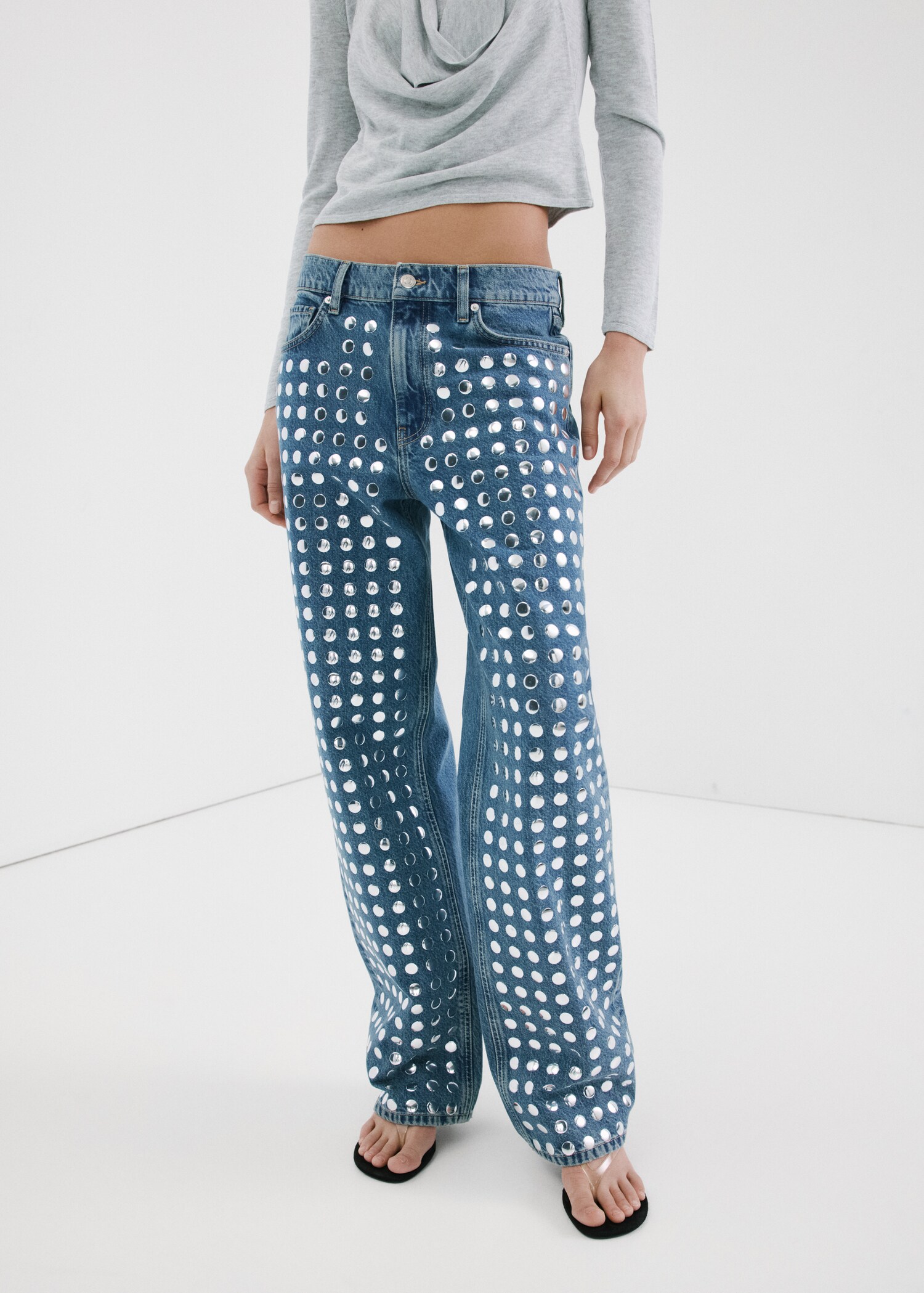 Straight-fit jeans with studs - Medium plane
