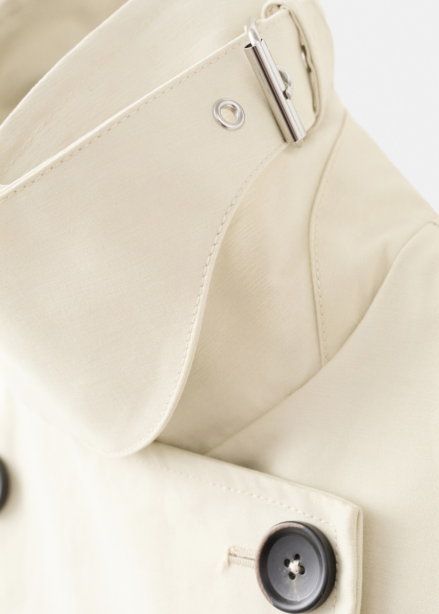 Funnel neck buckle trench - Details of the article 8