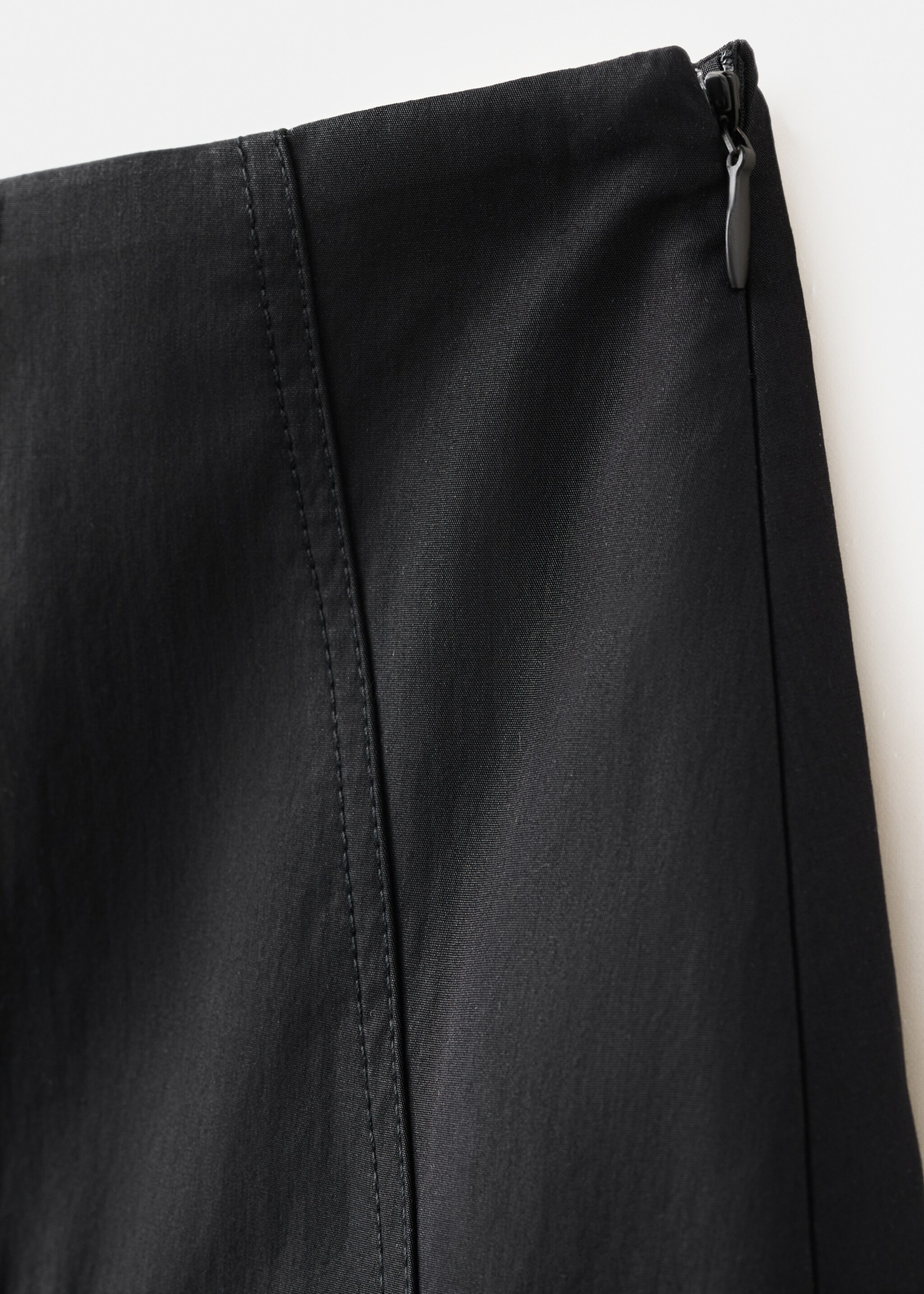 Расклешенная юбка с декоративными швами - Деталь изделия 8, Черный. Ref: 27057800-00.