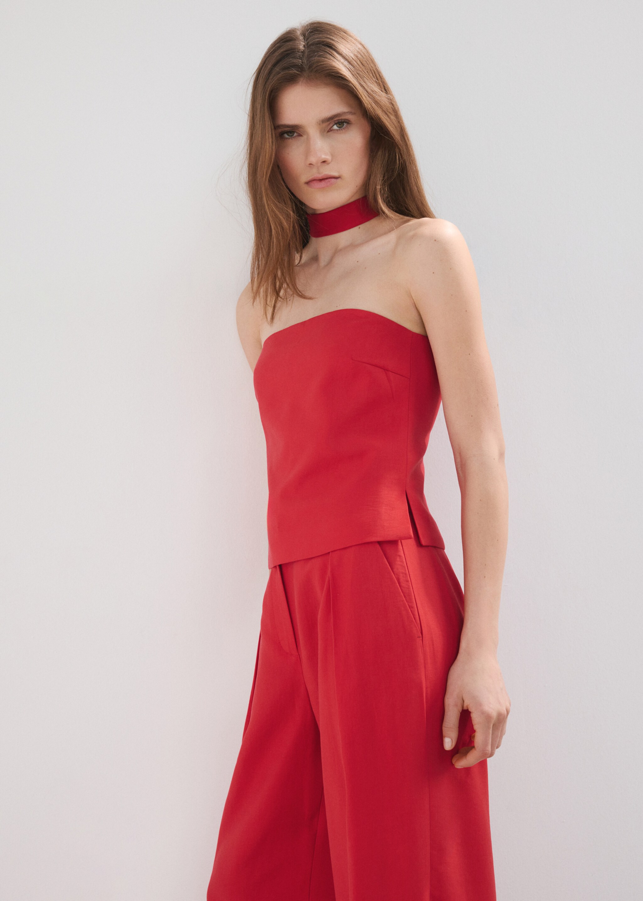 Halter-neck lyocell top - Medium plane, Red. Ref: 27057802-00.