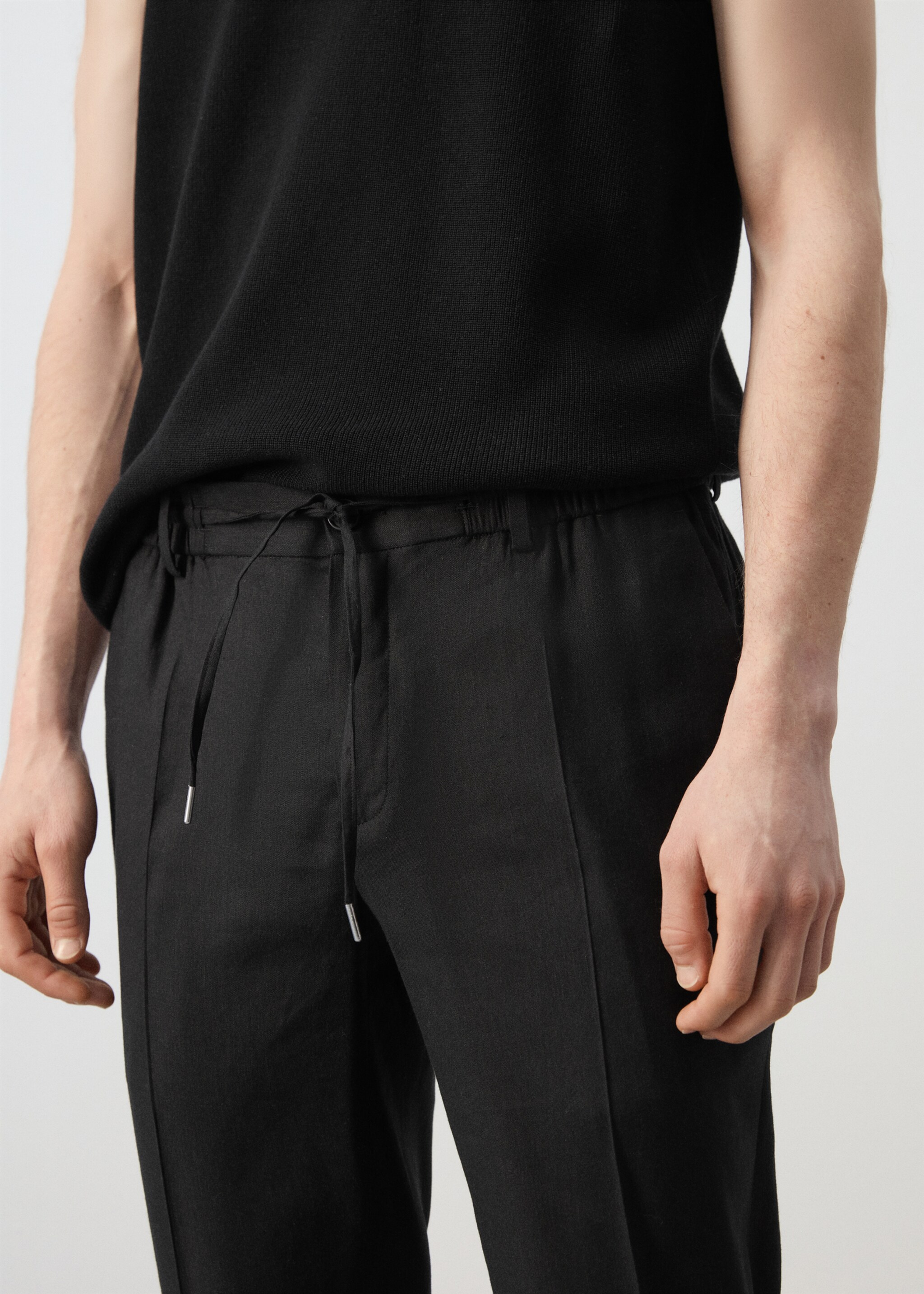 Pantalón slim fit lino cordón - Detalle del artículo 1, Negro. Ref: 27057895-00.