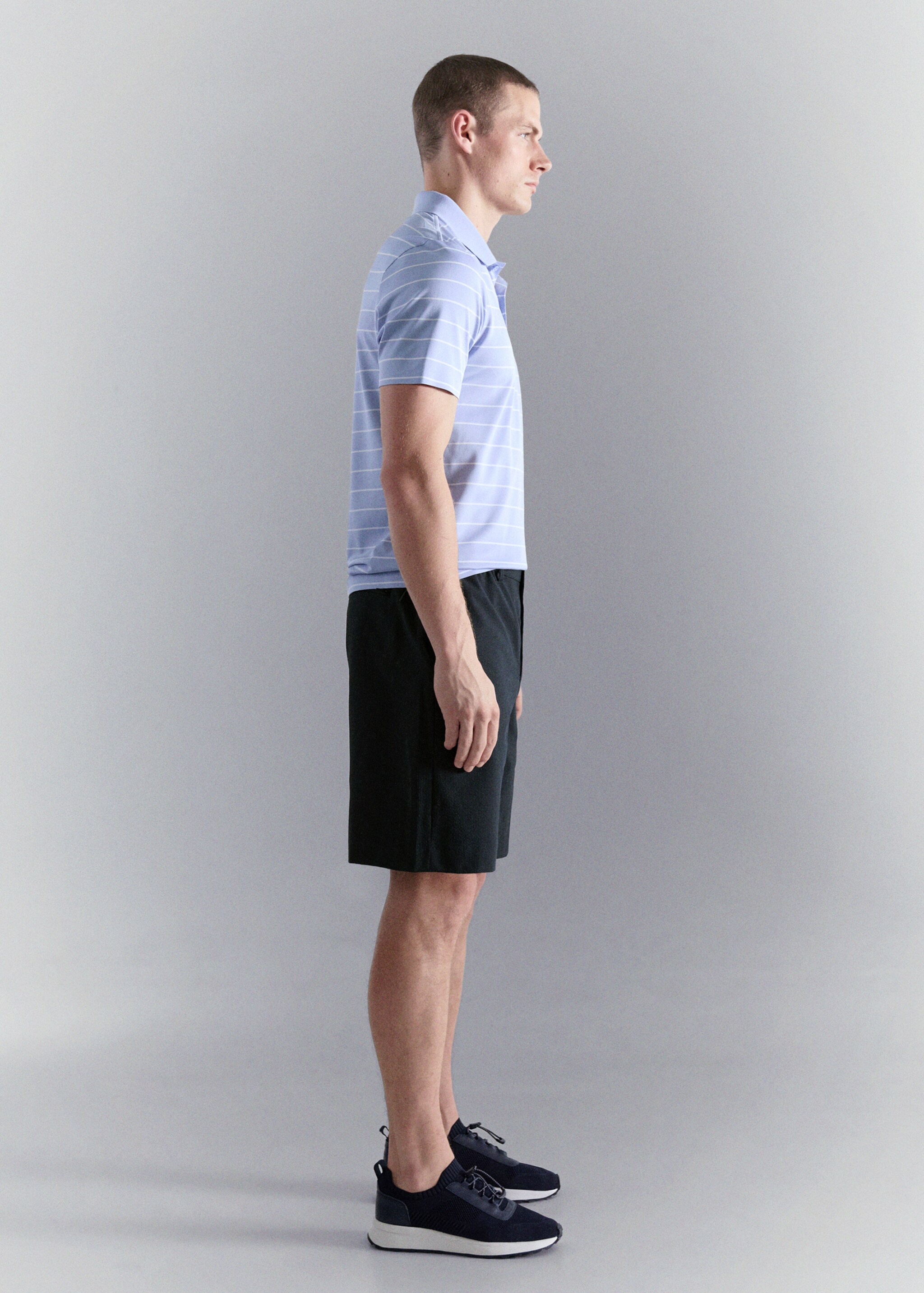 Comfort stretch water-repellent Bermuda - Details of the article 2, Navy. Ref: 27057897-00.