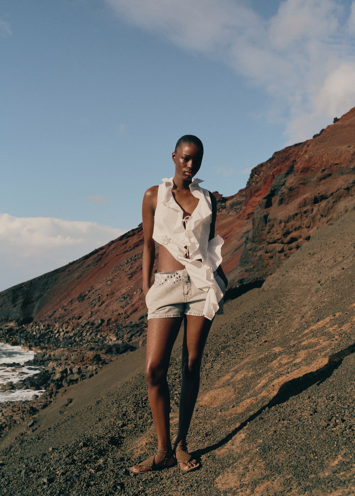 Ruffled top - Details of the article 5