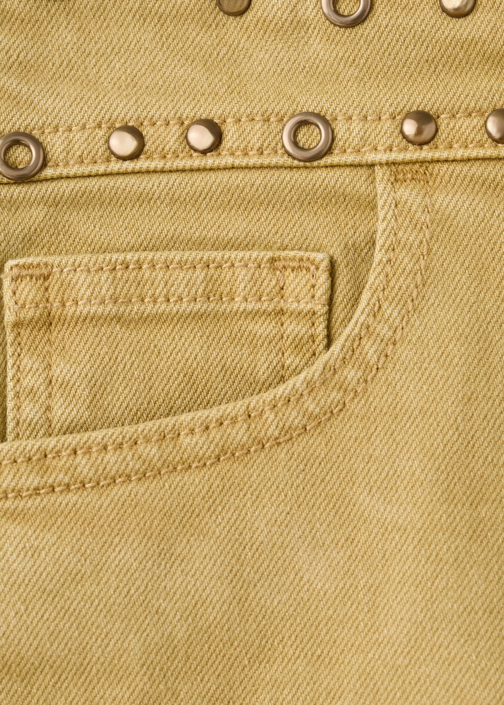 Mini short clouté - Détail de l'article 0, Olive. Ref: 27057904-00.