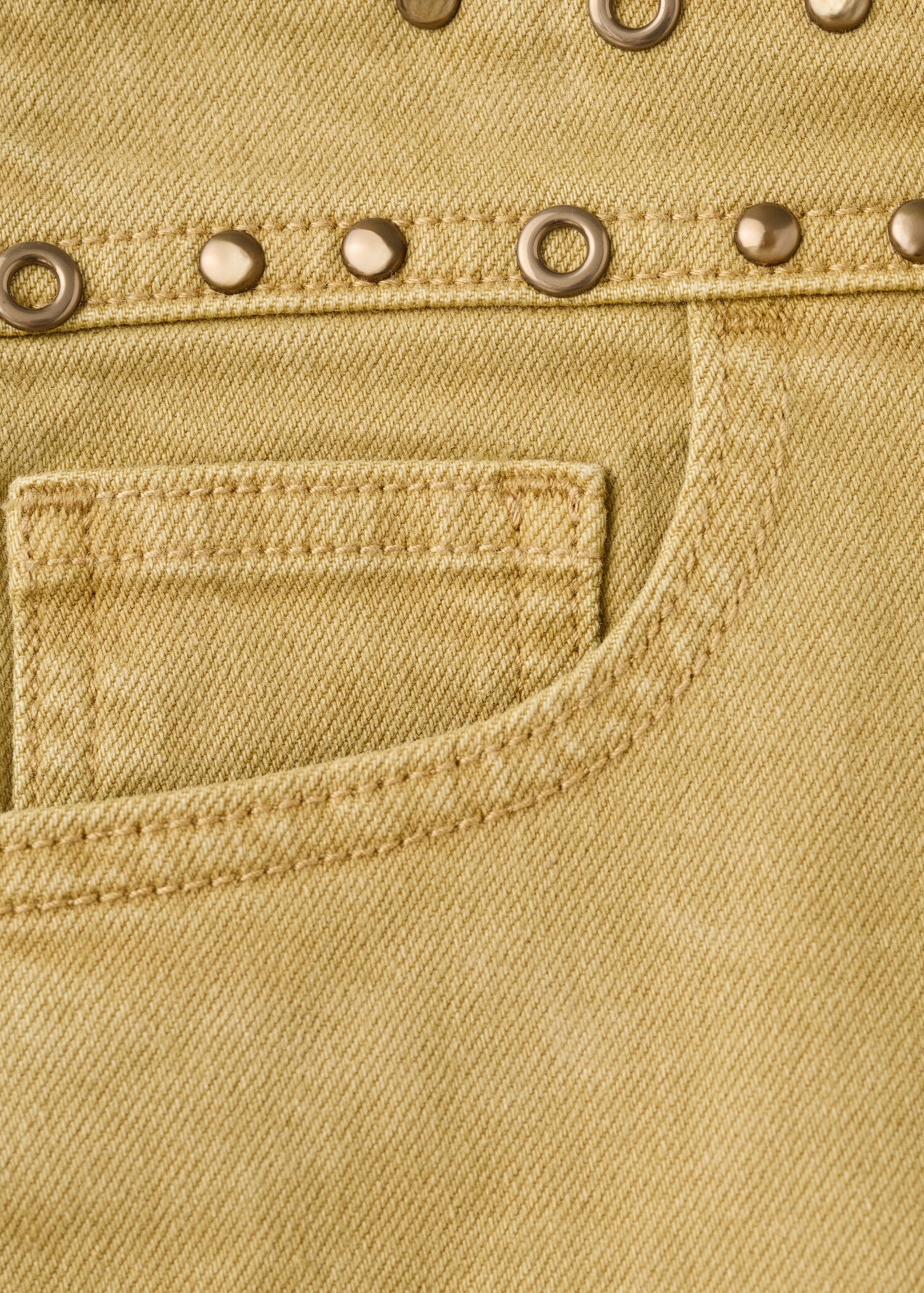 Mini short clouté - Détail de l'article 0