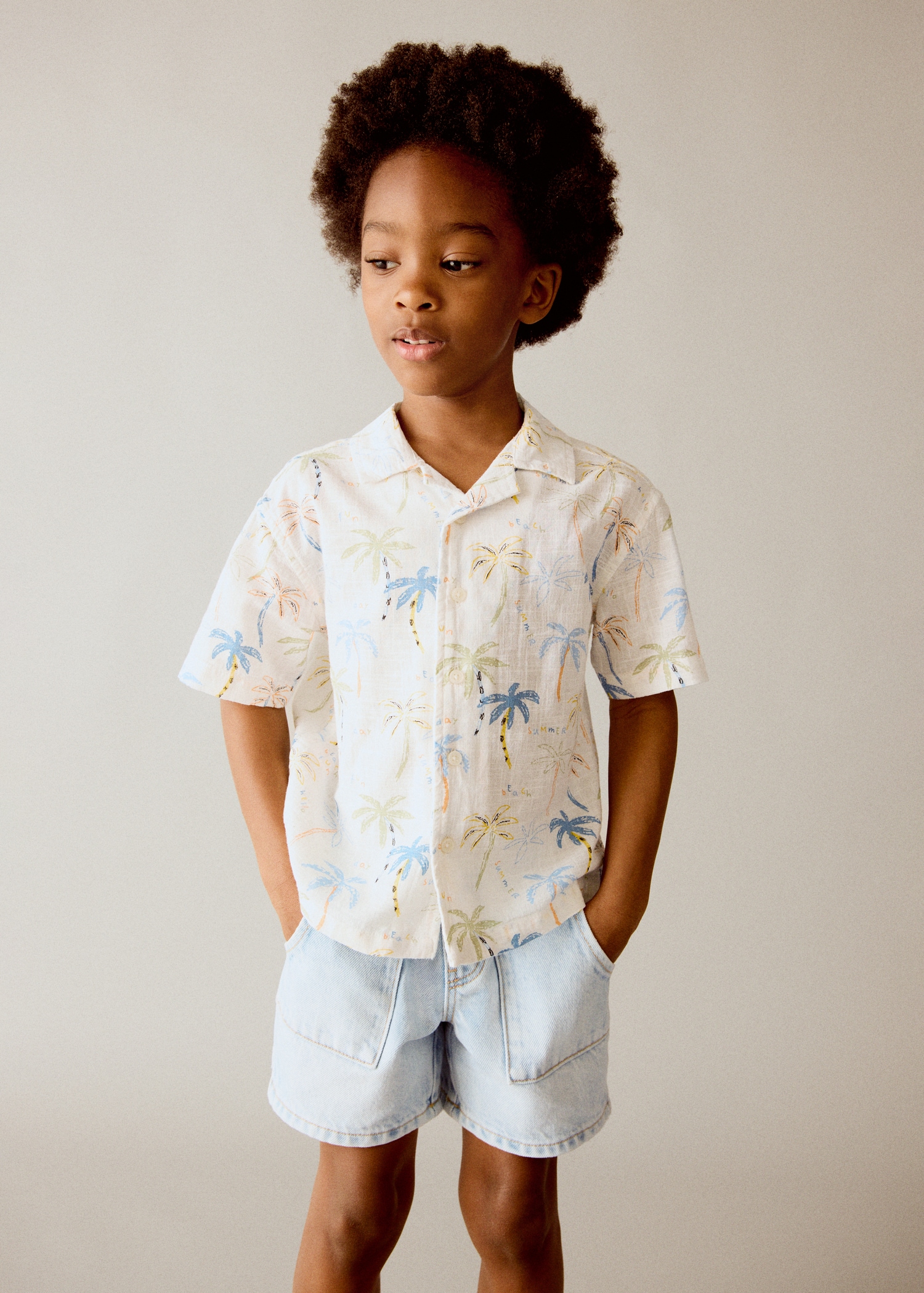 Baumwollhemd mit Palmen-Motiv - Mittlere Ansicht