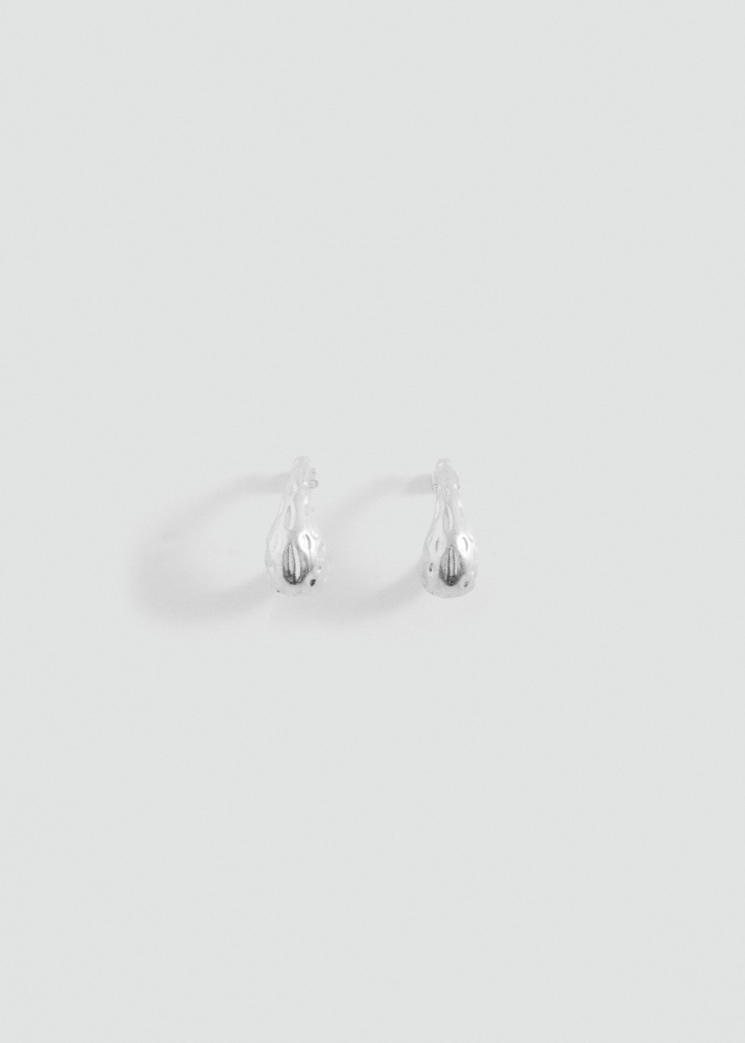 Pendientes gota textura - Artículo sin modelo
