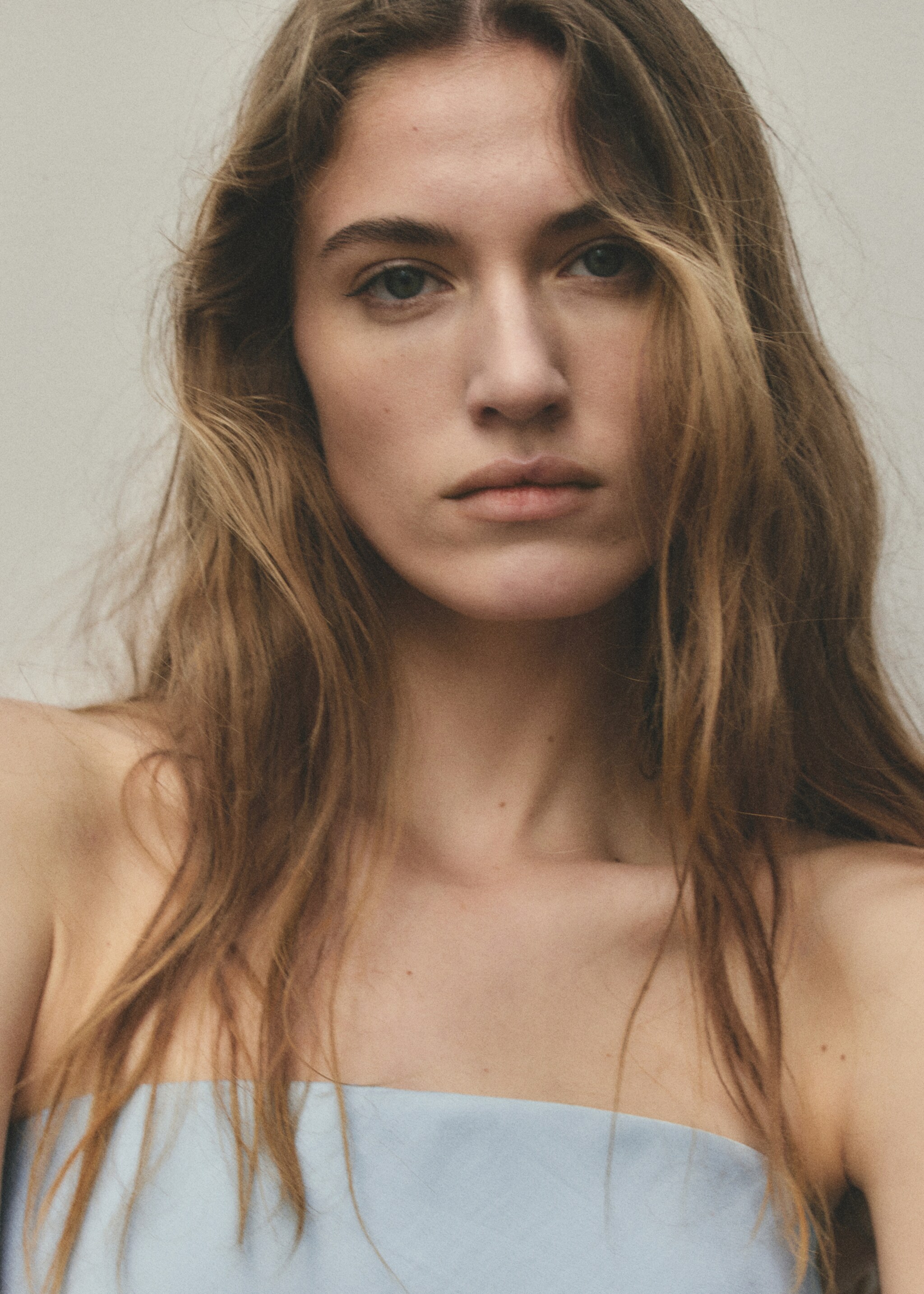 Strapless top with ruffles - Details of the article 1, Sky Blue. Ref: 27057941-00.