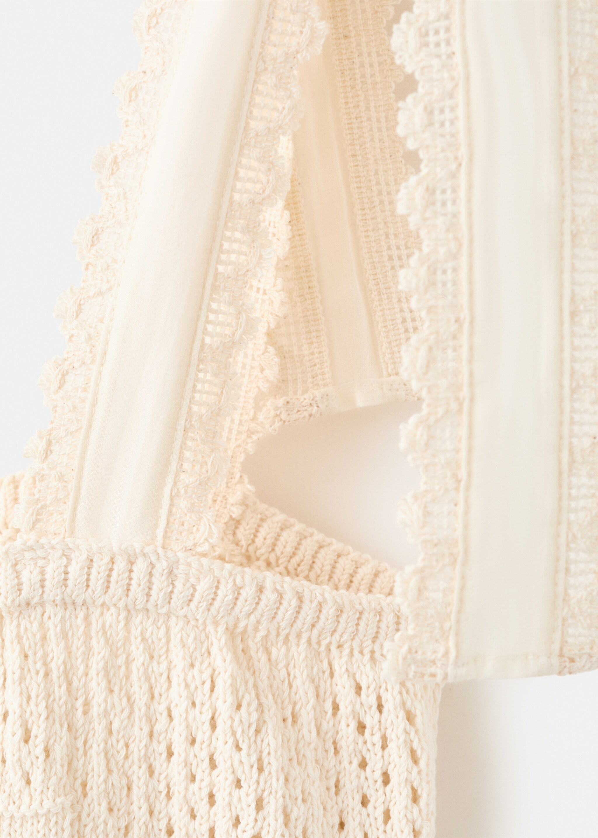 Top maille ajourée nœuds - Détail de l'article 0, Écru. Ref: 27058277-00.