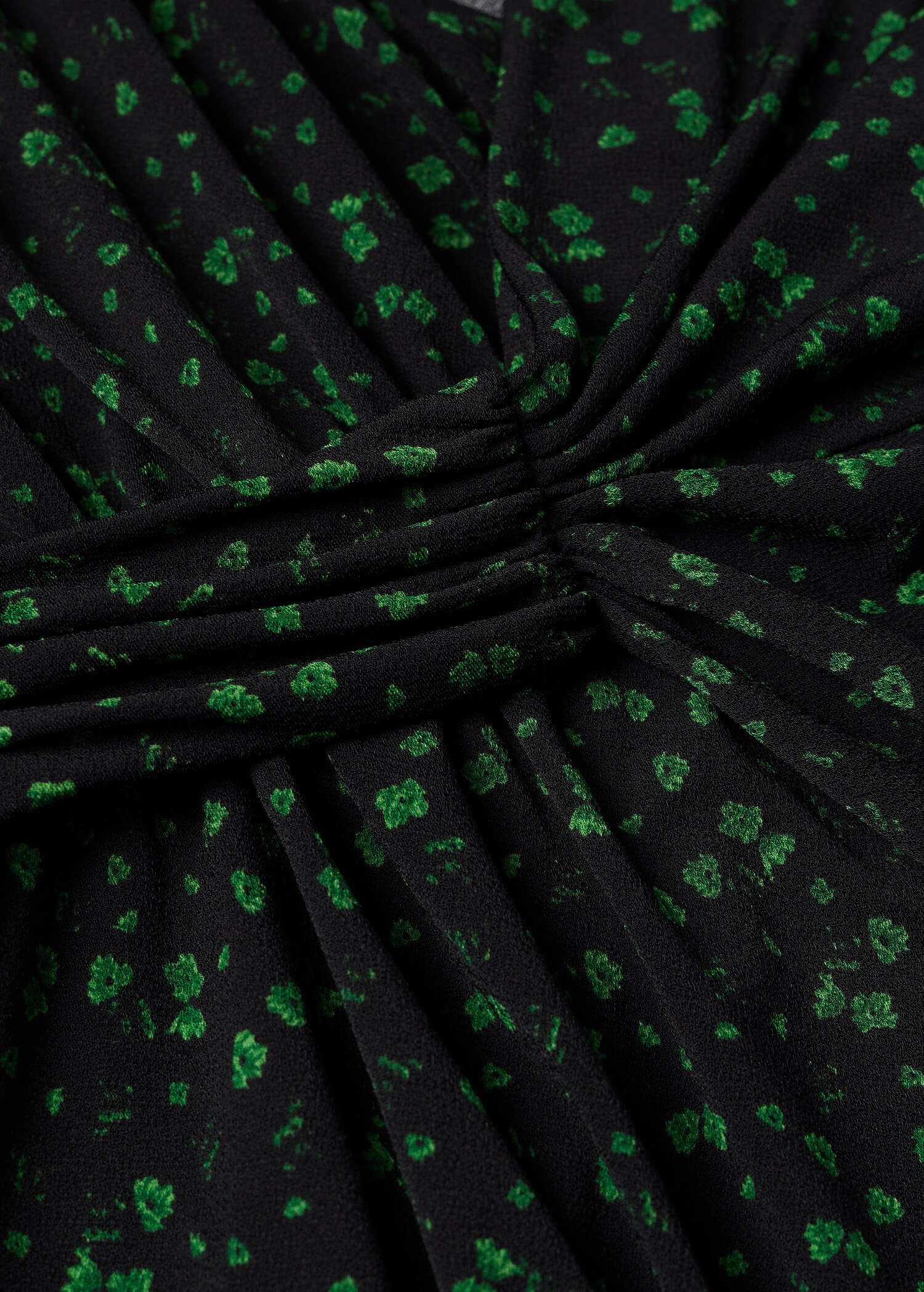 Ruffled wrap dress - Details of the article 8
