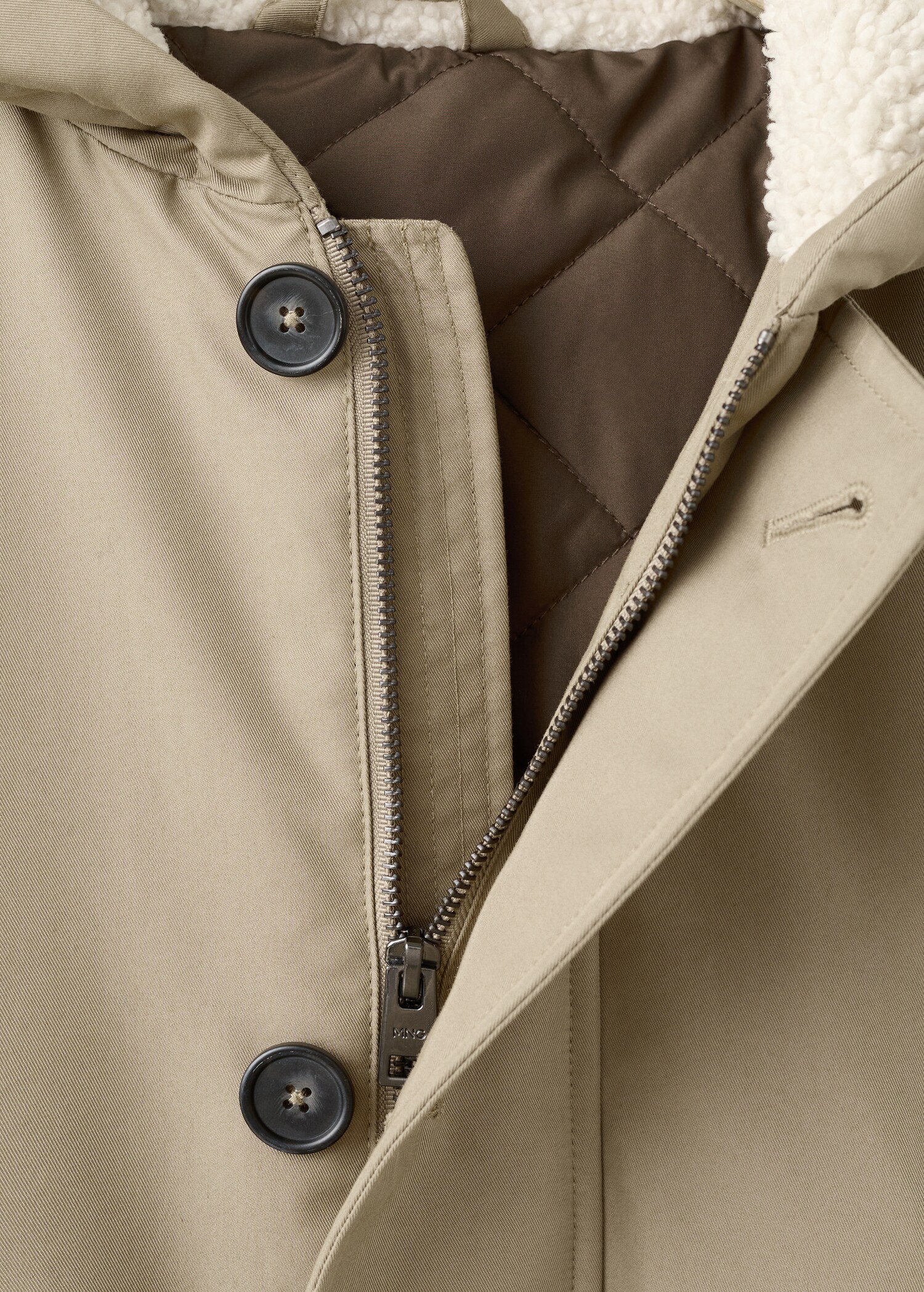 Parca embuatada caputxa water repellent - Detall de l'article 8