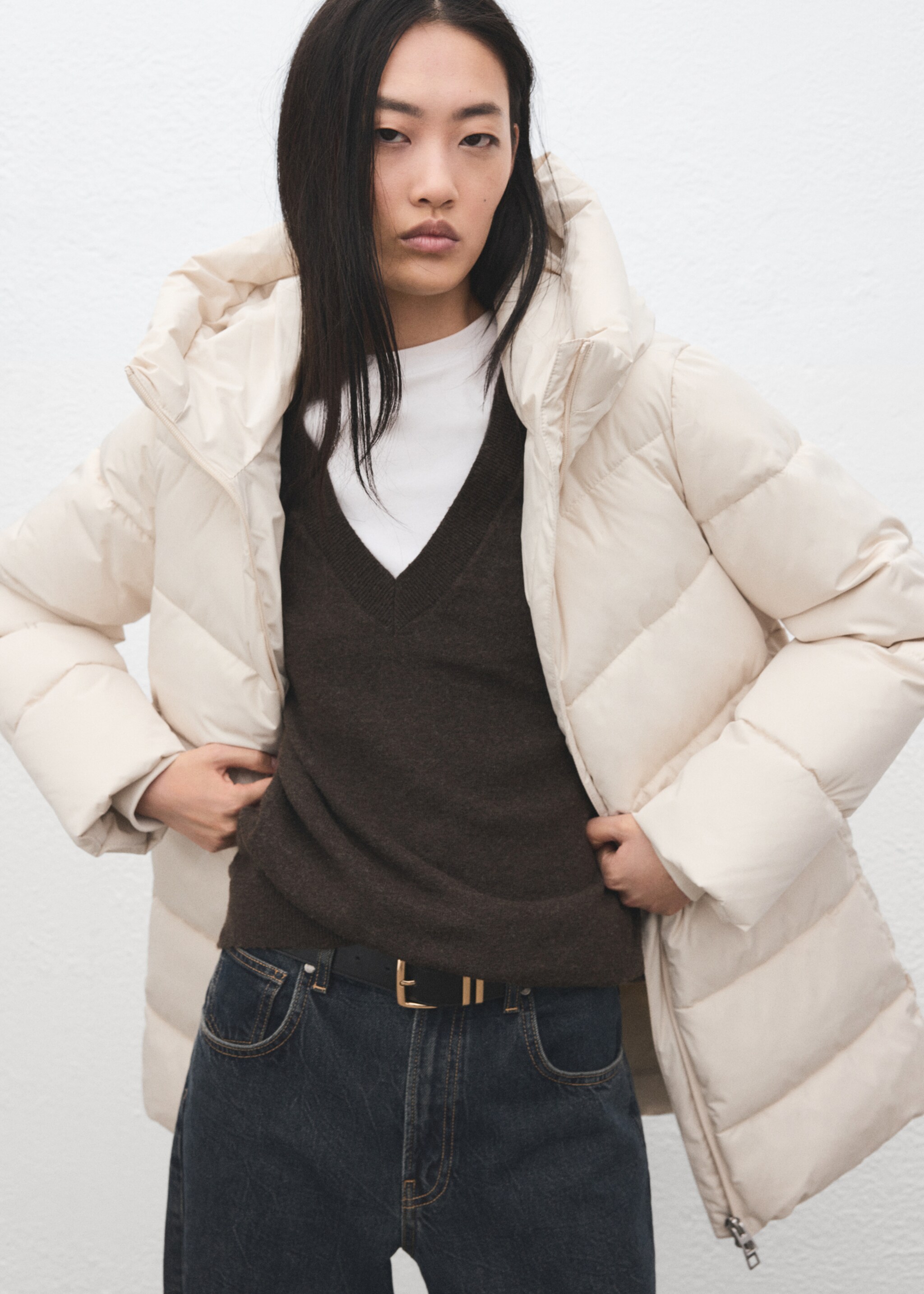 Hood puffer coat - Details of the article 2, Off White. Ref: 27061185-00.