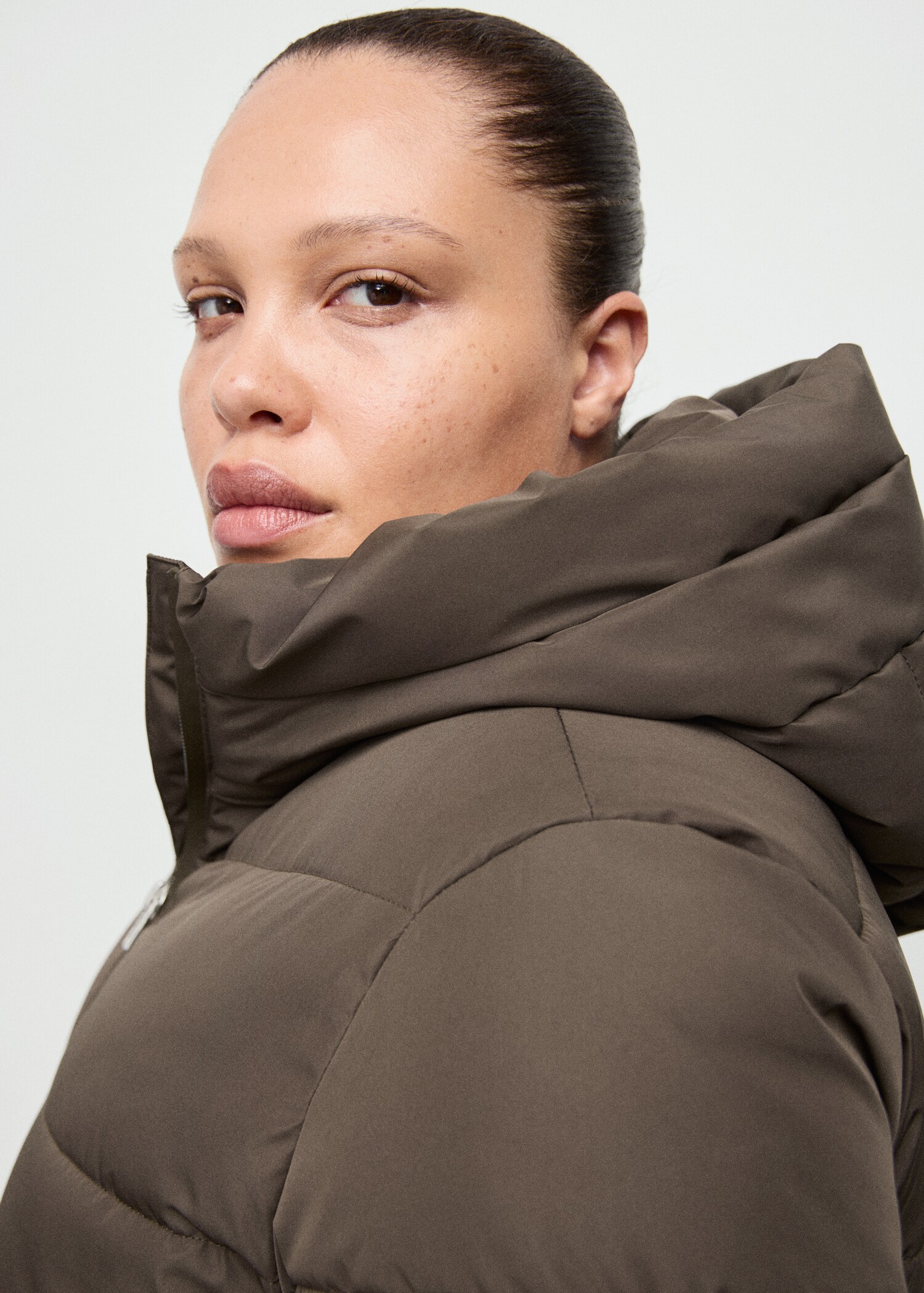 Gepolsterter Anorak mit Kapuze - Detail des Artikels 4