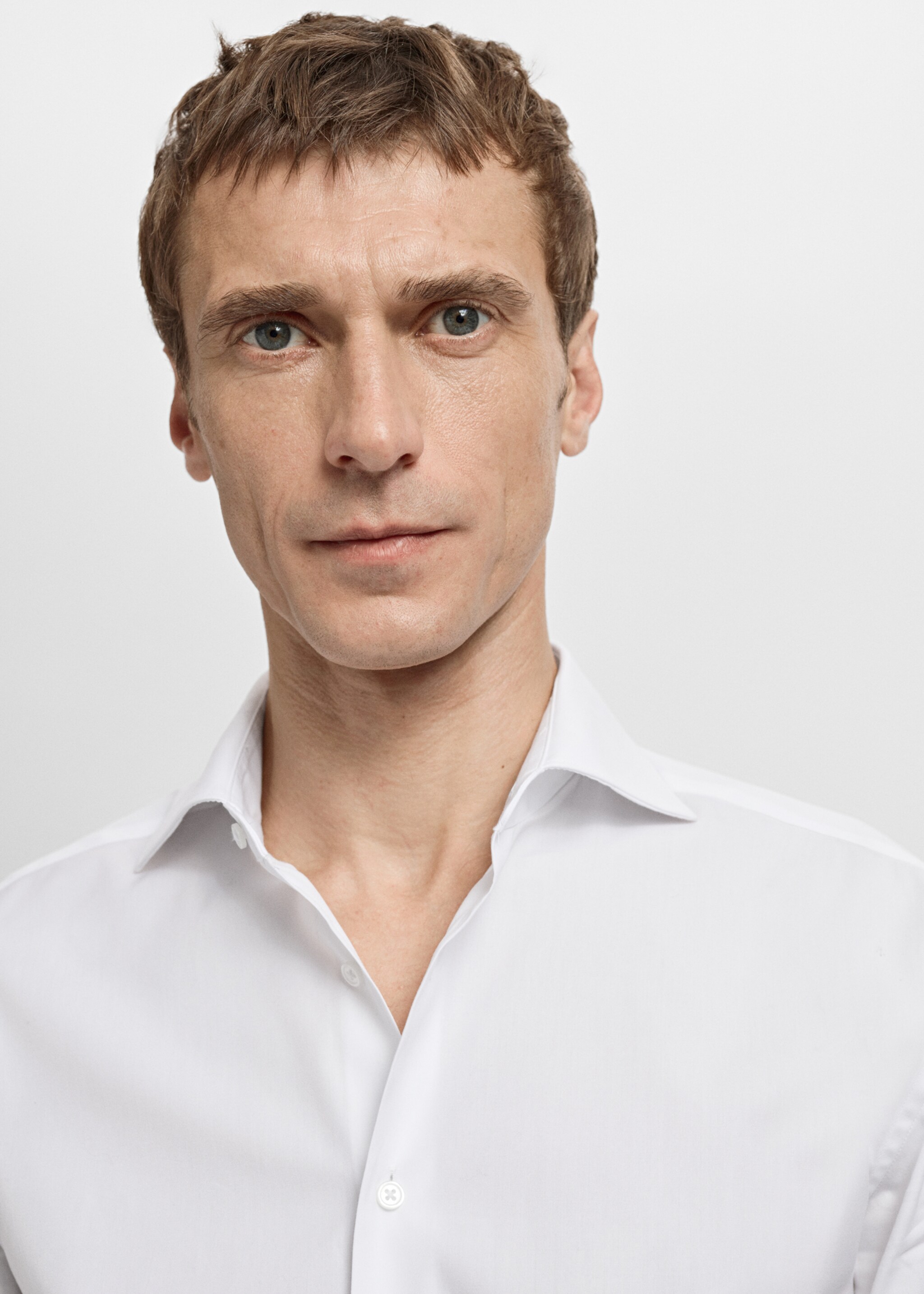 Slim-fit cotton poplin suit shirt - Details of the article 1, White. Ref: 27061192-00.