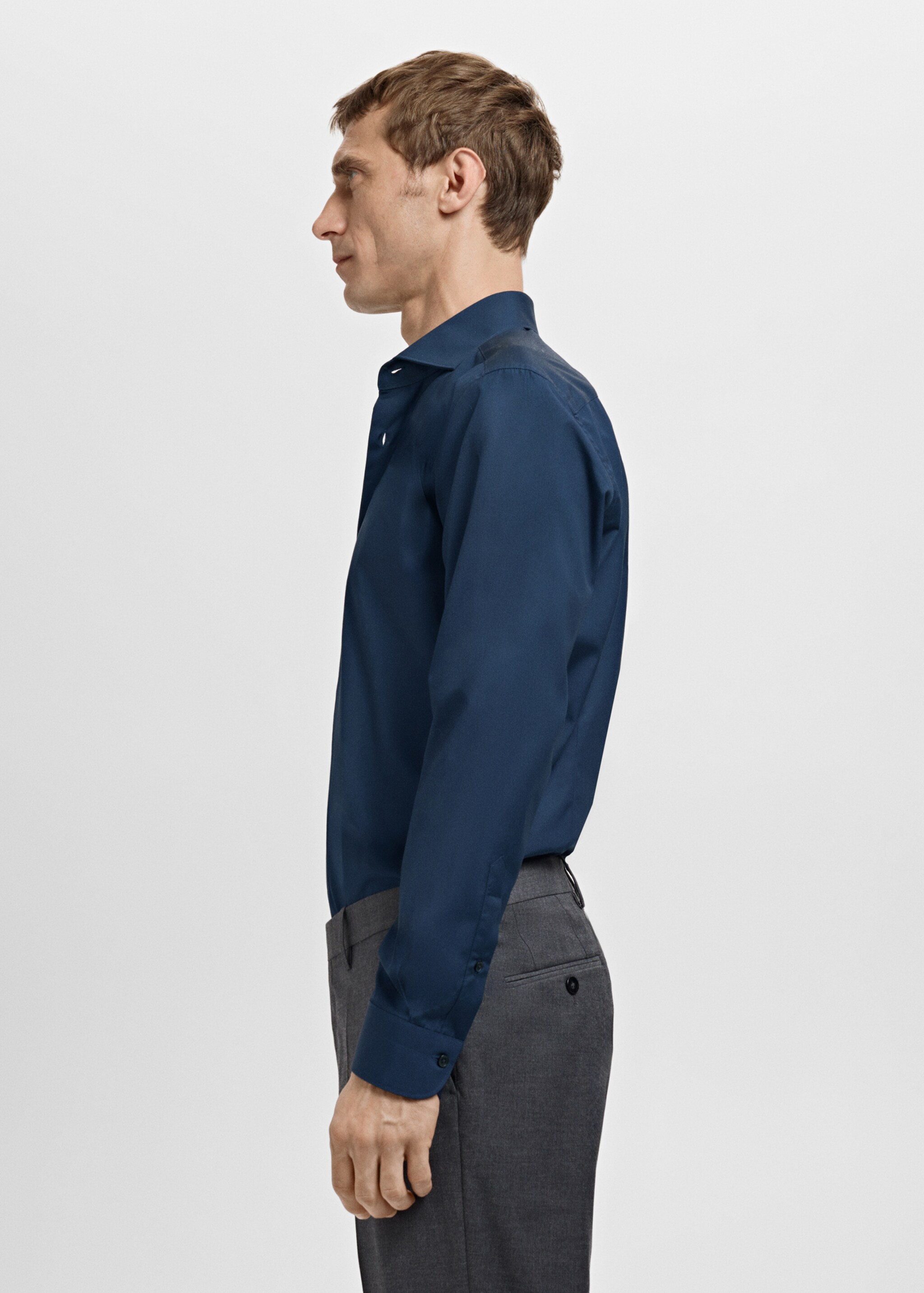 Slim-fit cotton poplin suit shirt - Details of the article 2, Dark Navy. Ref: 27061192-00.