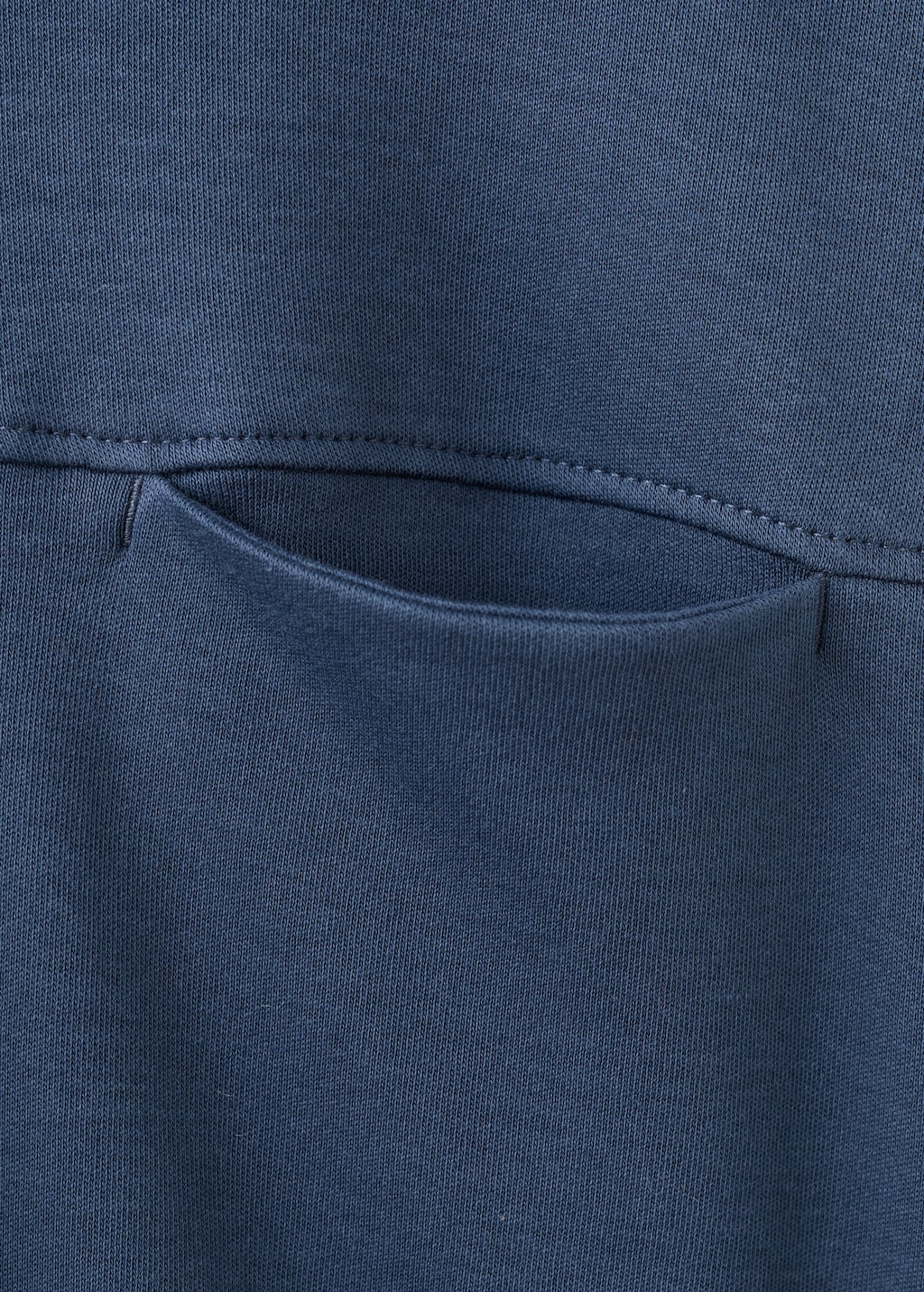 T-shirt with pocket and seam detail
