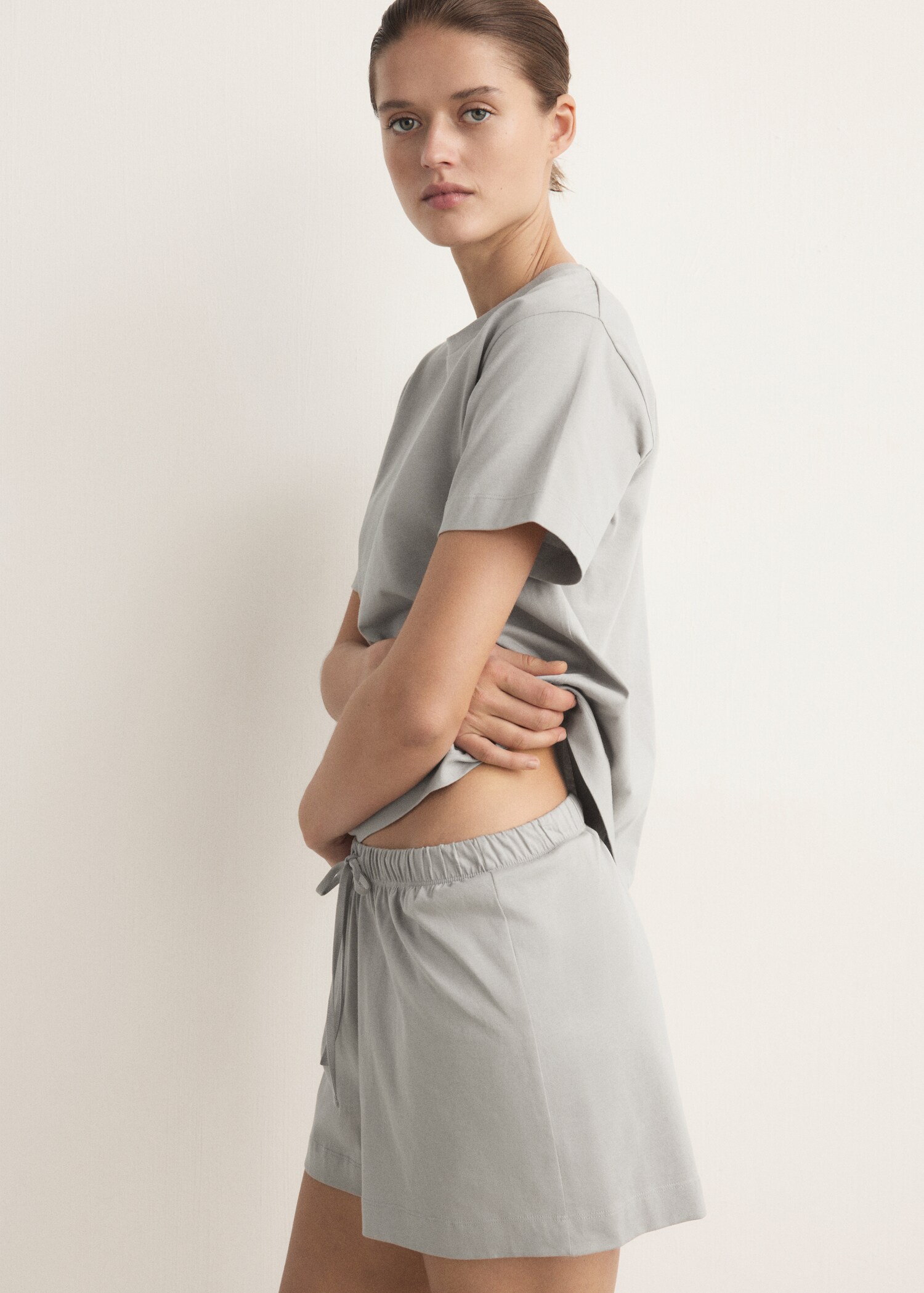 Cotton two-piece short-sleeved pyjamas - Details of the article 1
