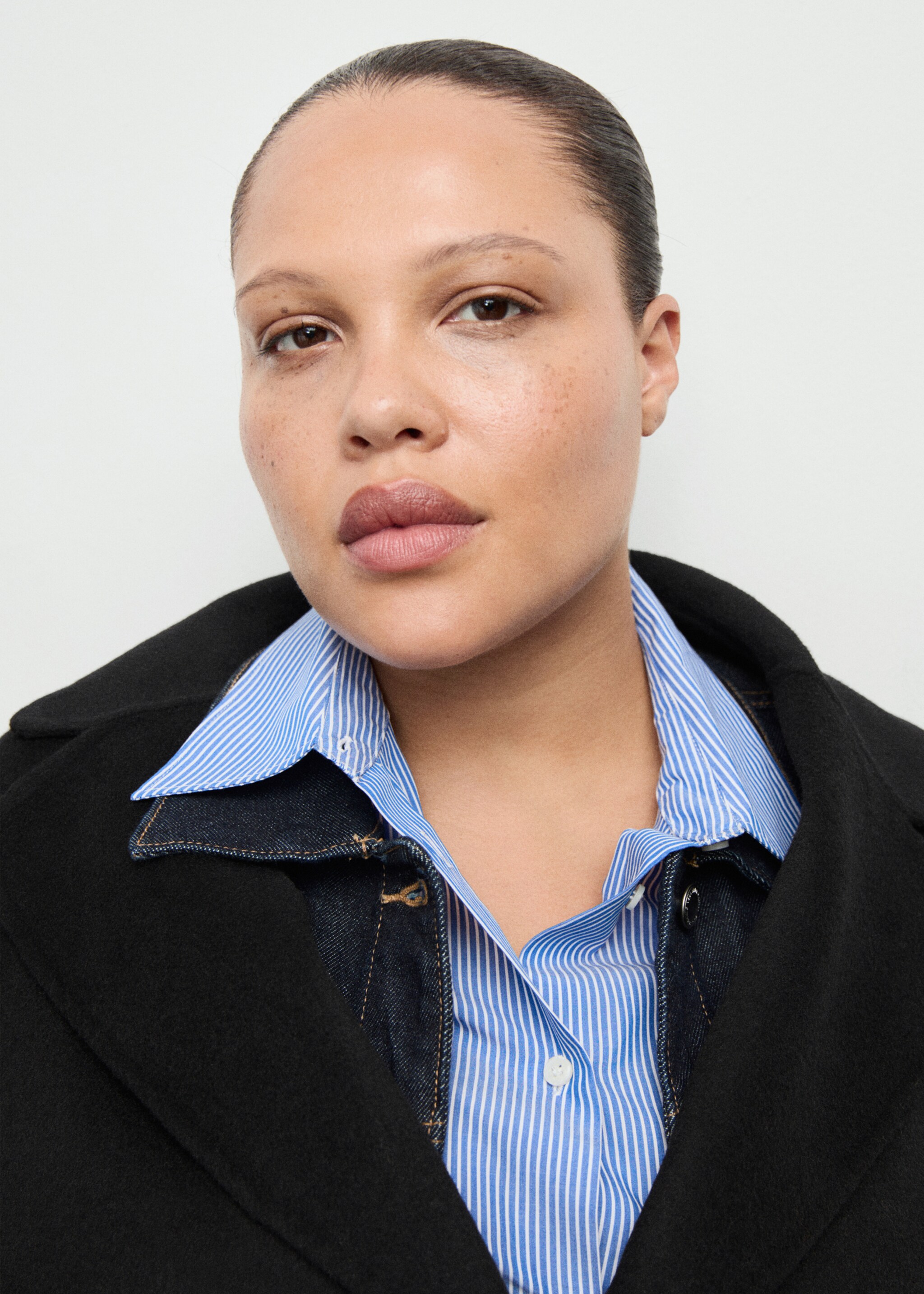 Handmade wool coat with belt - Details of the article 4, Black. Ref: 27061217-00.