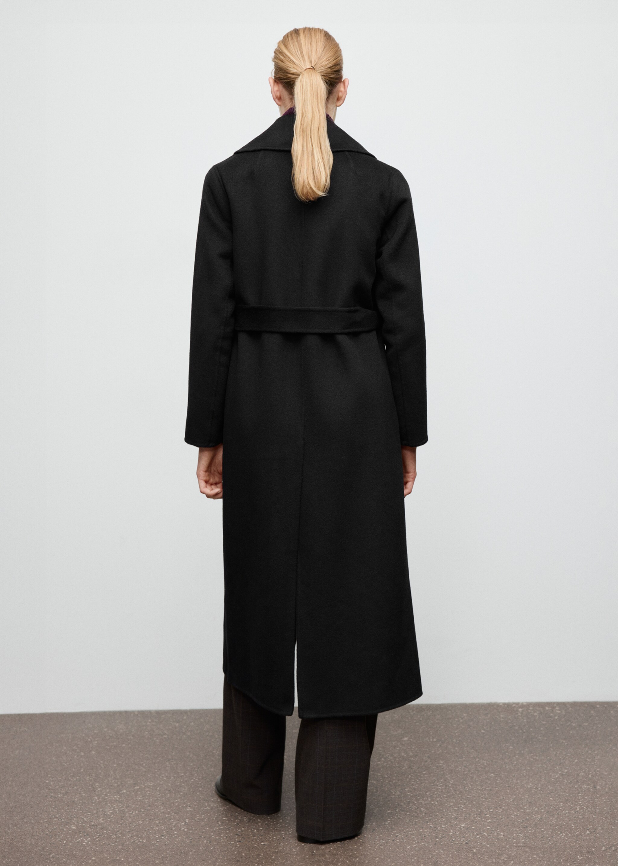 Handmade wool coat with belt - Reverse of the article, Black. Ref: 27061217-00.