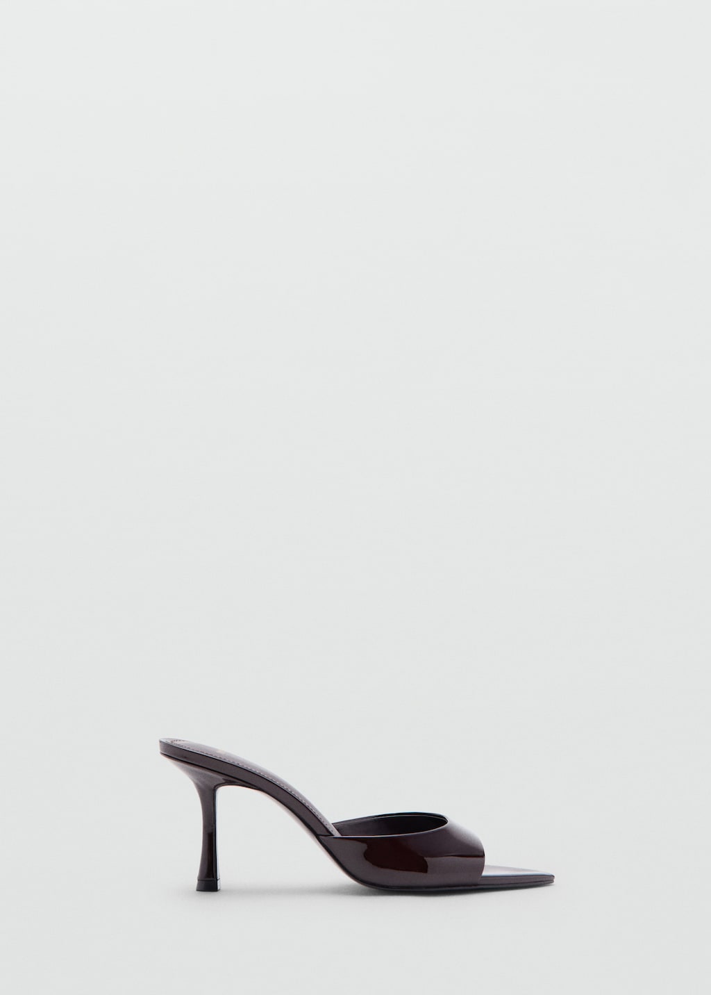 Pointed-heel sandals - image 4