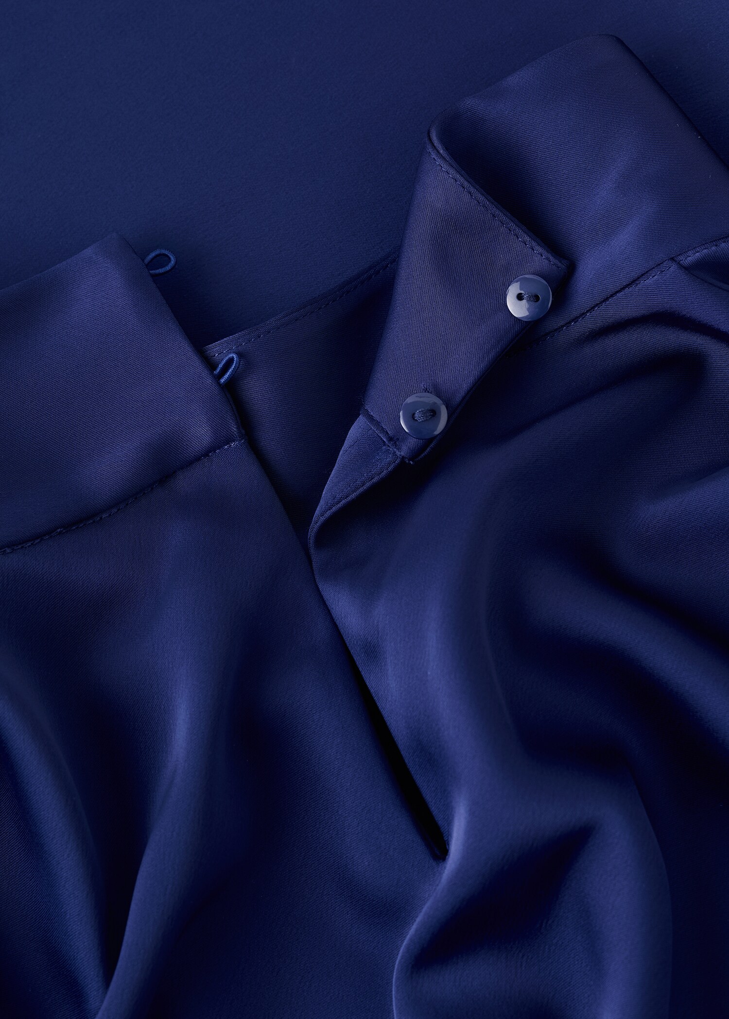 Satin high-neck dress - Details of the article 8