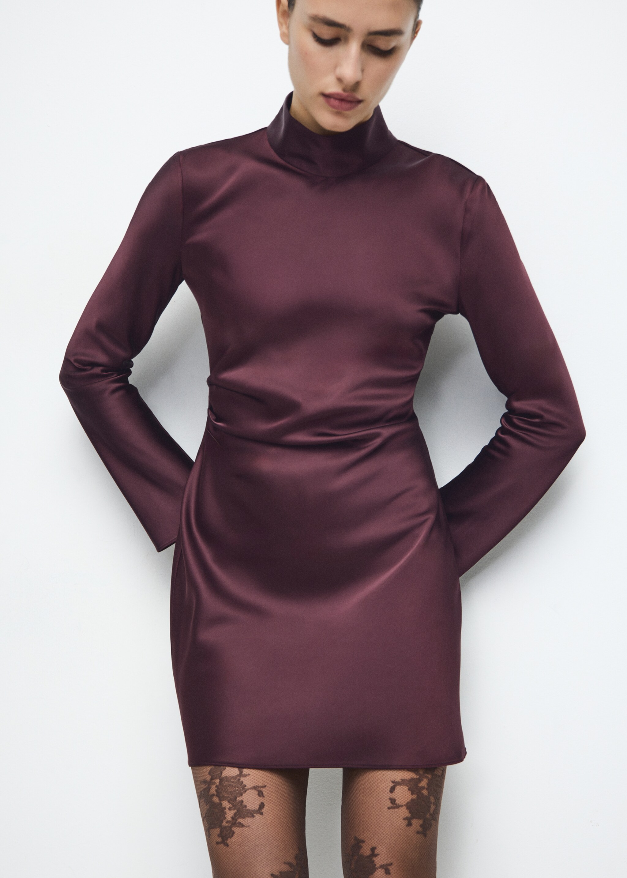 Satin high-neck dress - Medium plane, Cherry. Ref: 27061238-00.