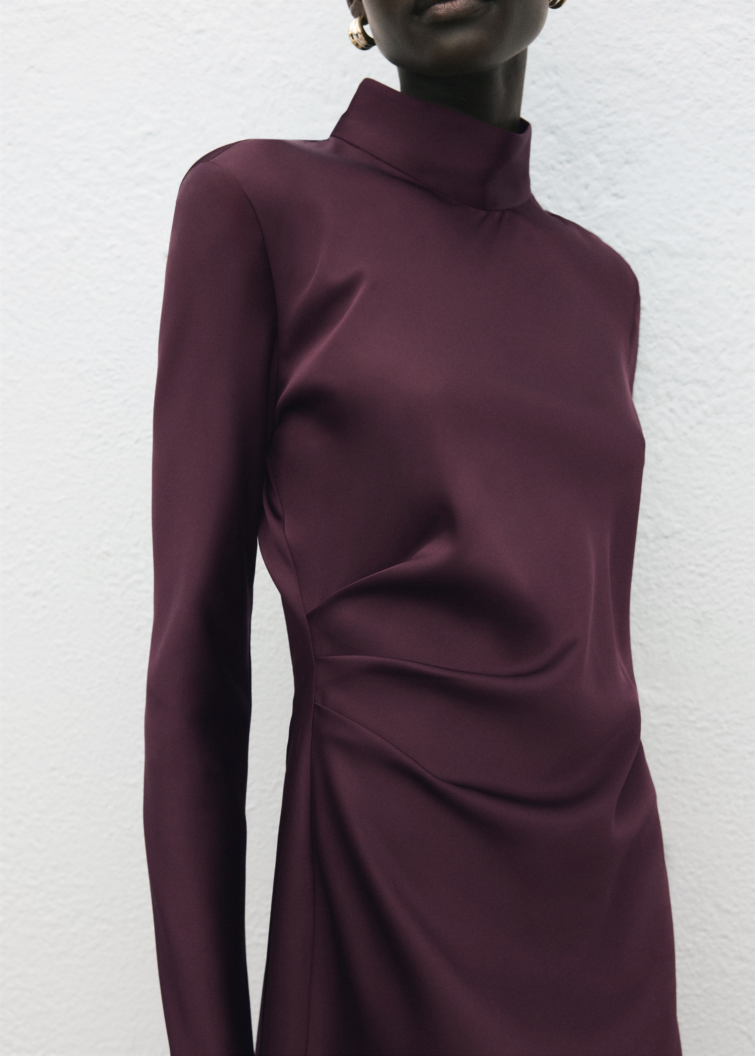 Satin high-neck dress - Details of the article 6