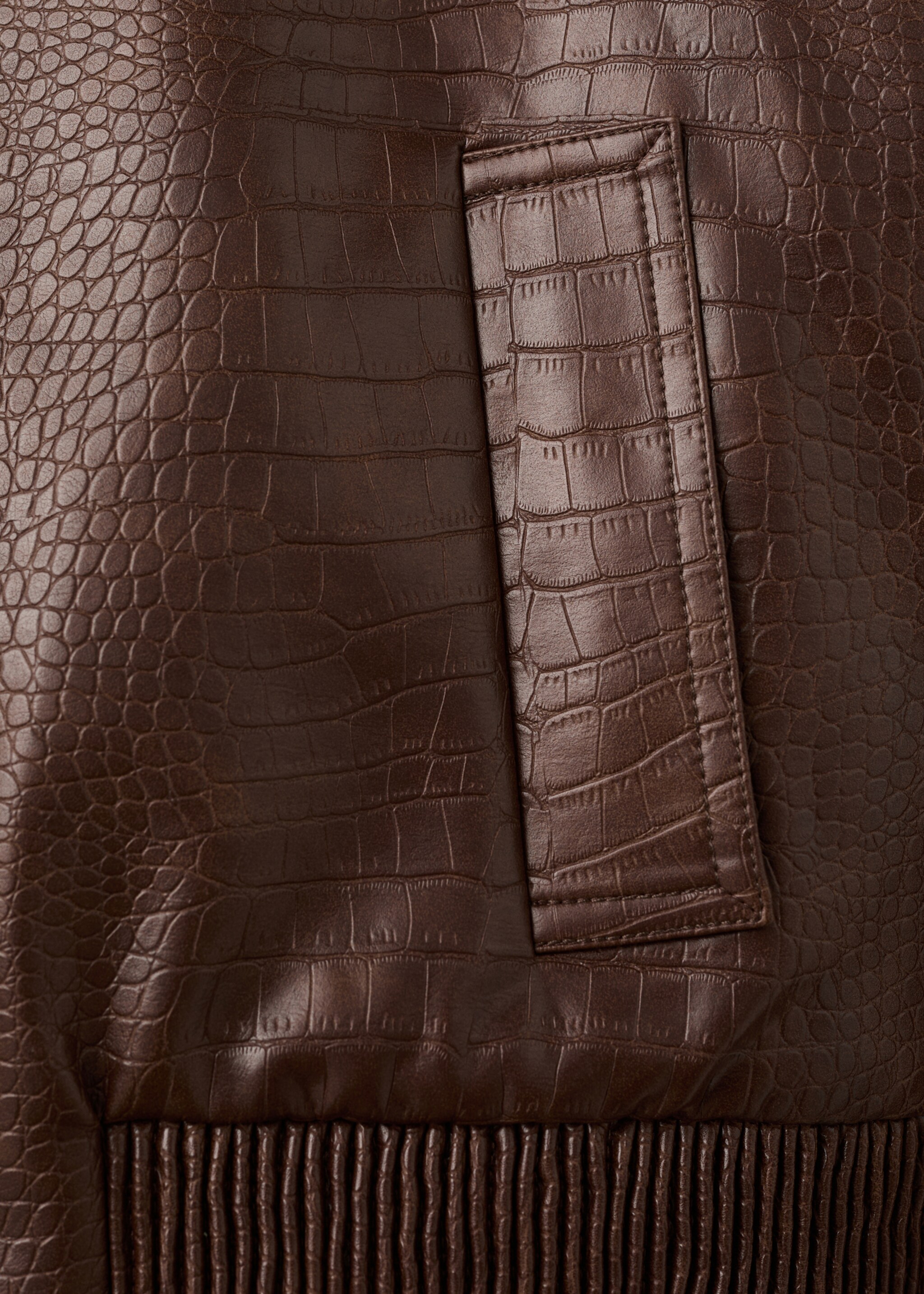Куртка-бомбер под крокодиловую кожу - Деталь изделия 0, Коричневый. Ref: 27061239-00.