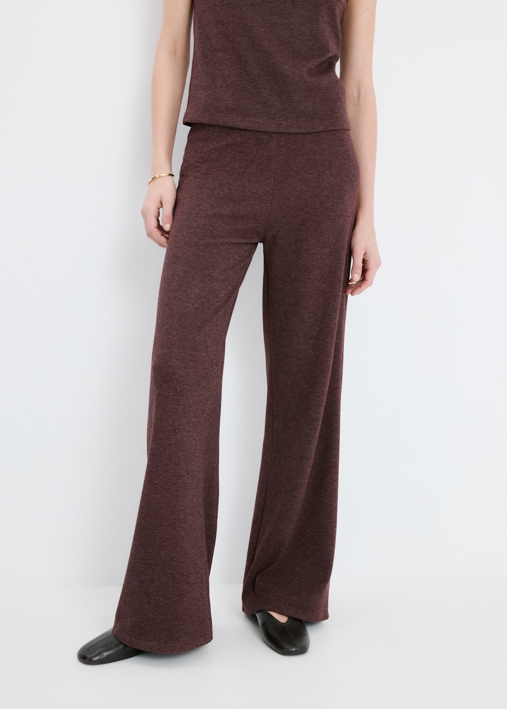Knitted pants with elastic waistband