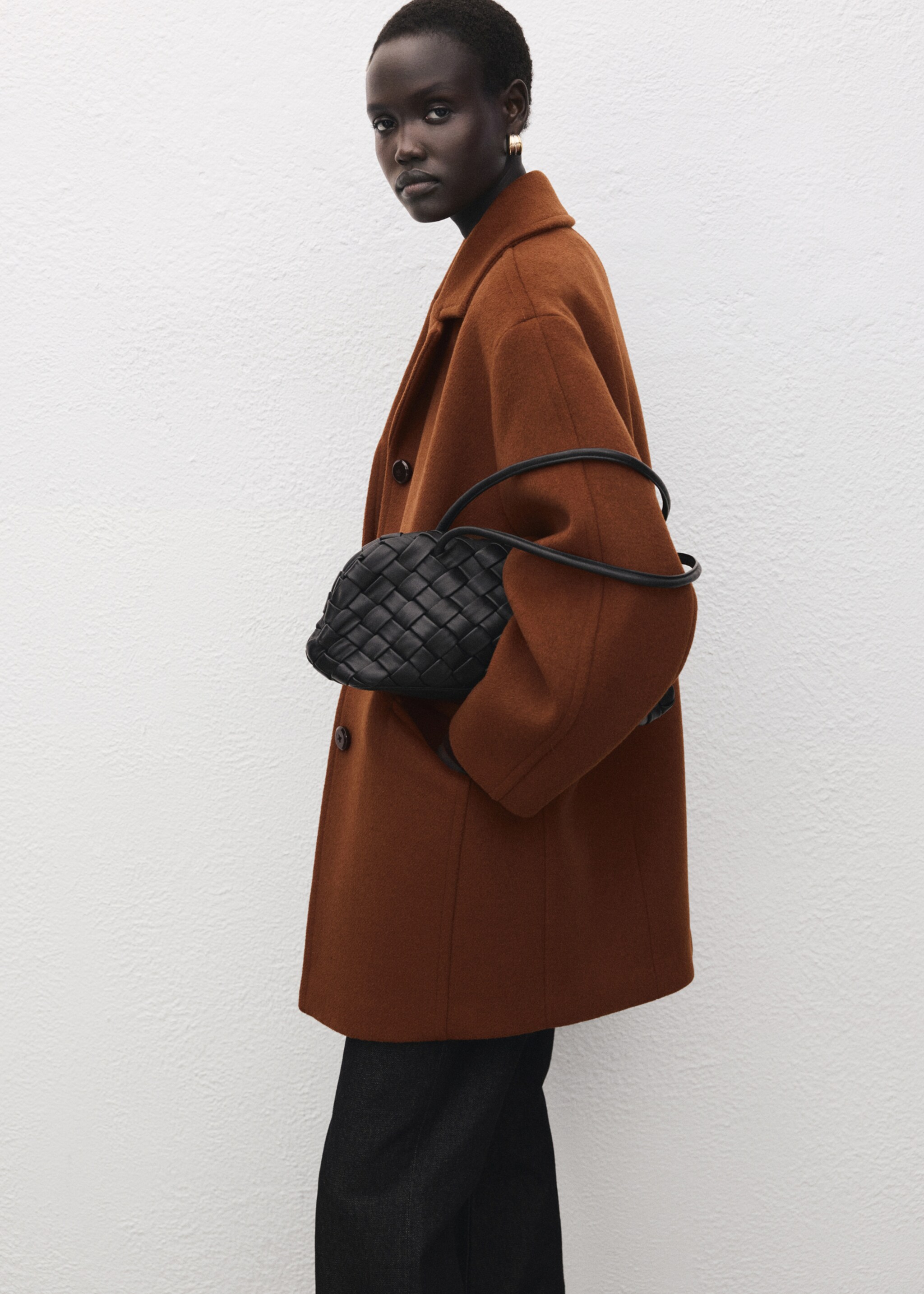 Wool-blend coat with button fastening - Details of the article 6, Medium Brown. Ref: 27061259-00.
