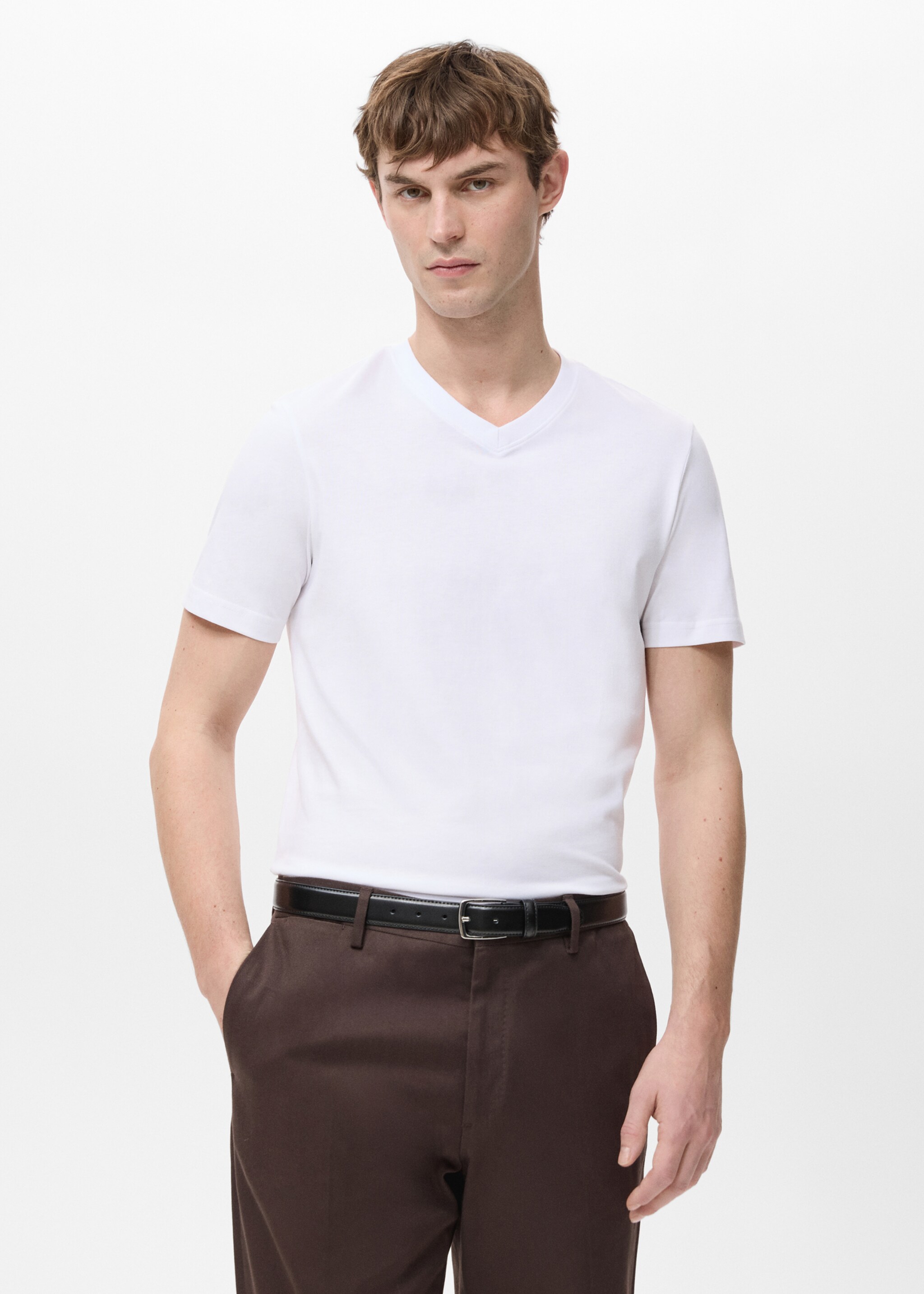 Футболка з 100% бавовни з V-подібним вирізом - Середній план, Білий. Ref: 27061261-00.