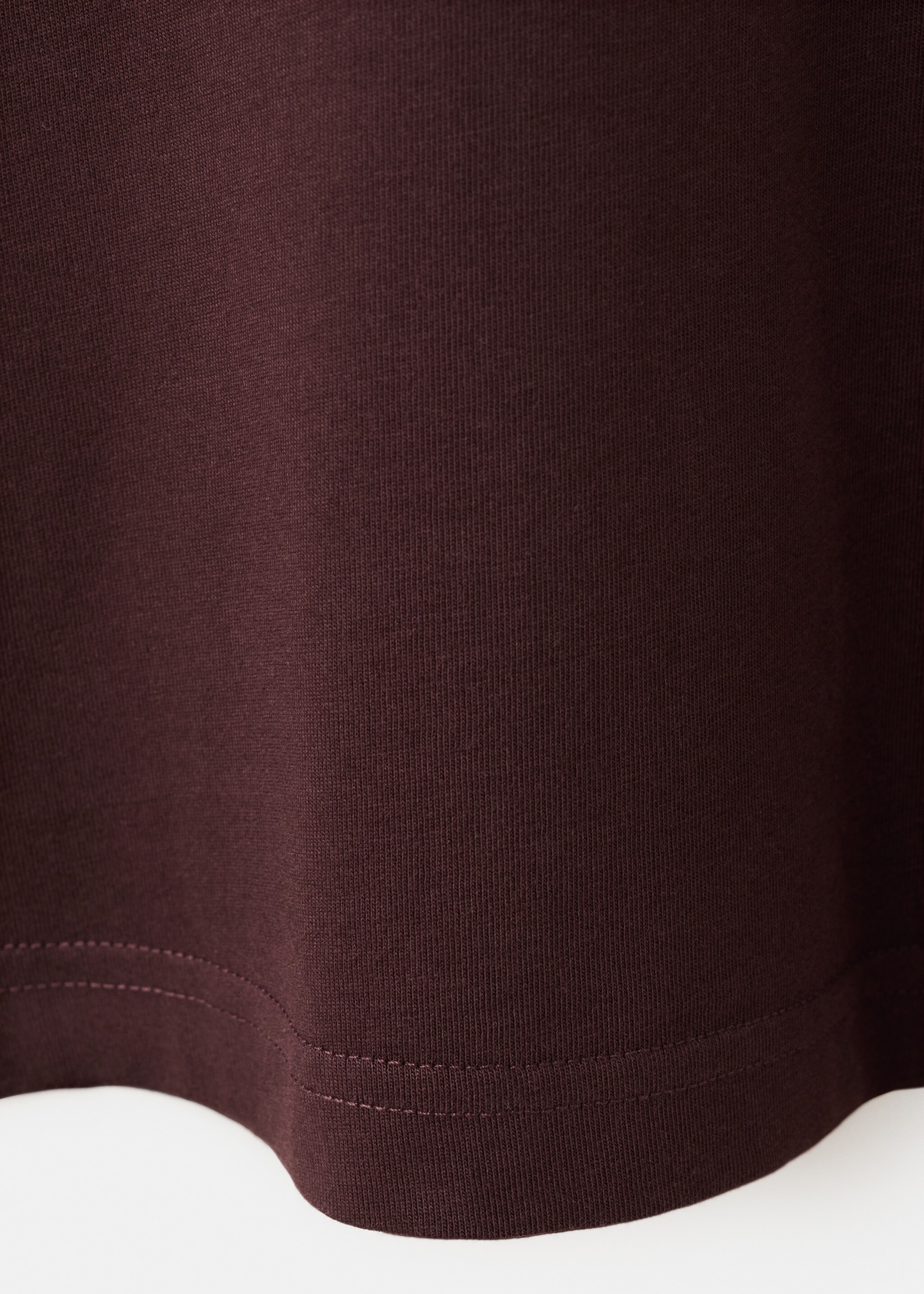 T-shirt 100 % coton col V slim-fit - Détail de l'article 0, Bordeaux. Ref: 27061261-00.