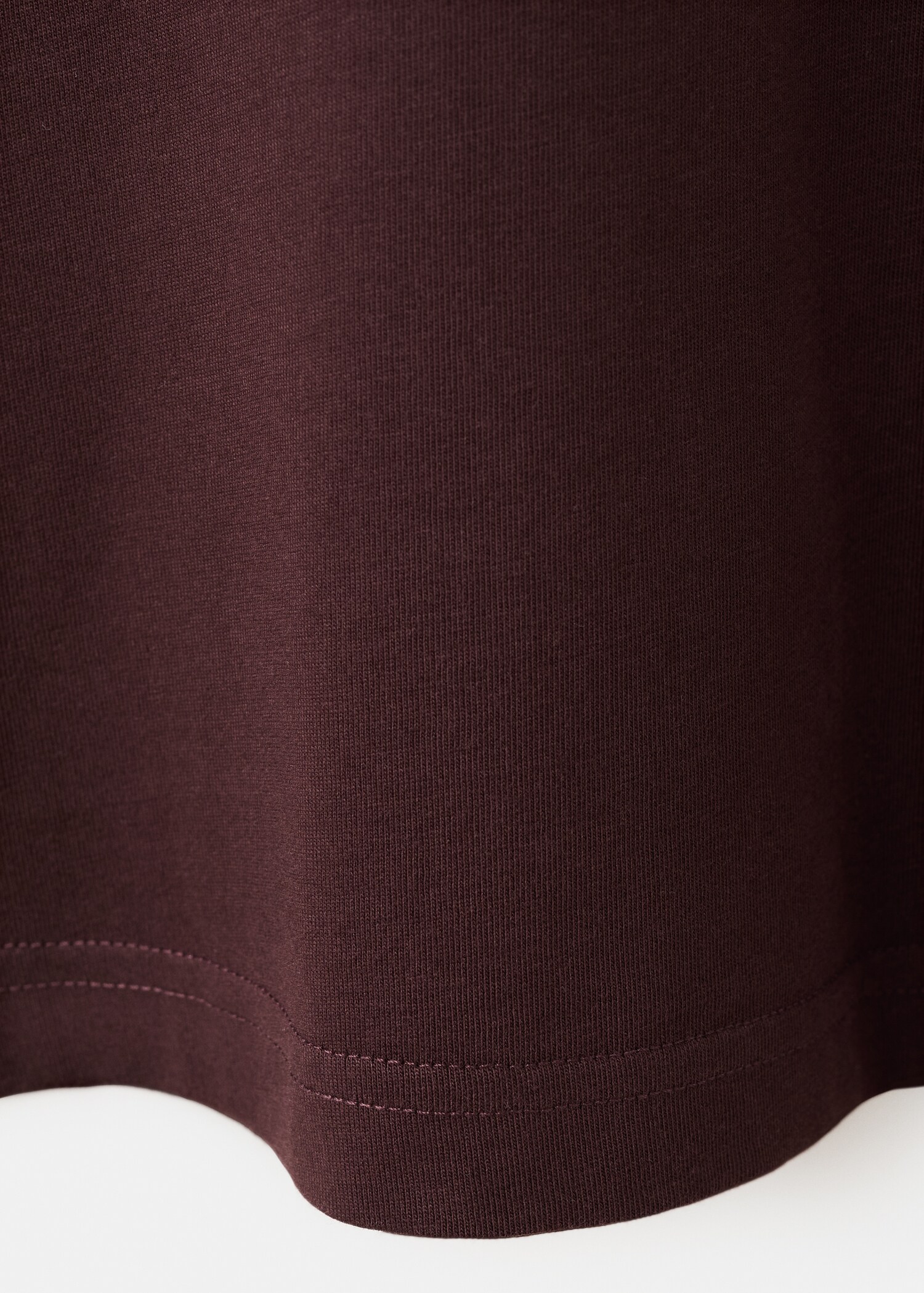 100% cotton slim-fit V-neck t-shirt - Details of the article 0