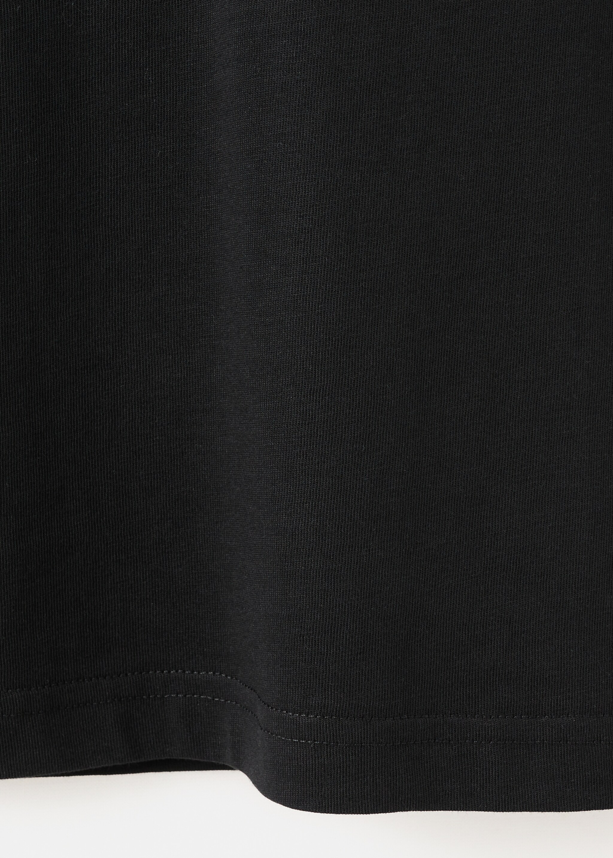 T-shirt 100 % coton col V slim-fit - Détail de l'article 0, Noir. Ref: 27061261-00.