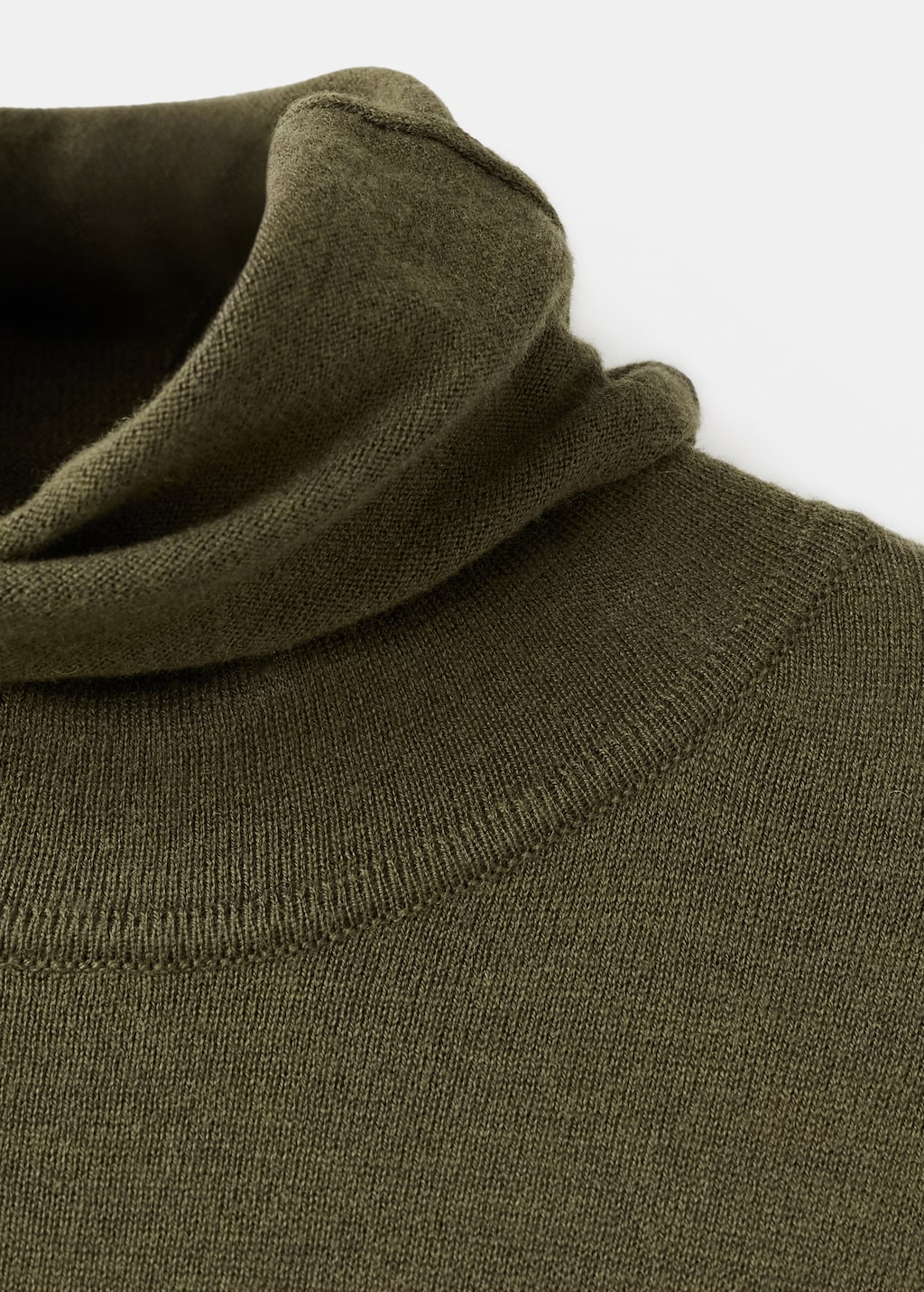 Mango Turtleneck knitted dress with brooch