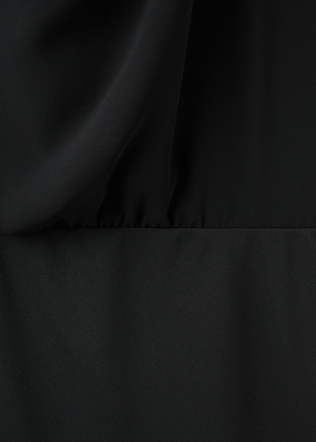 Halter-neck dress with bow