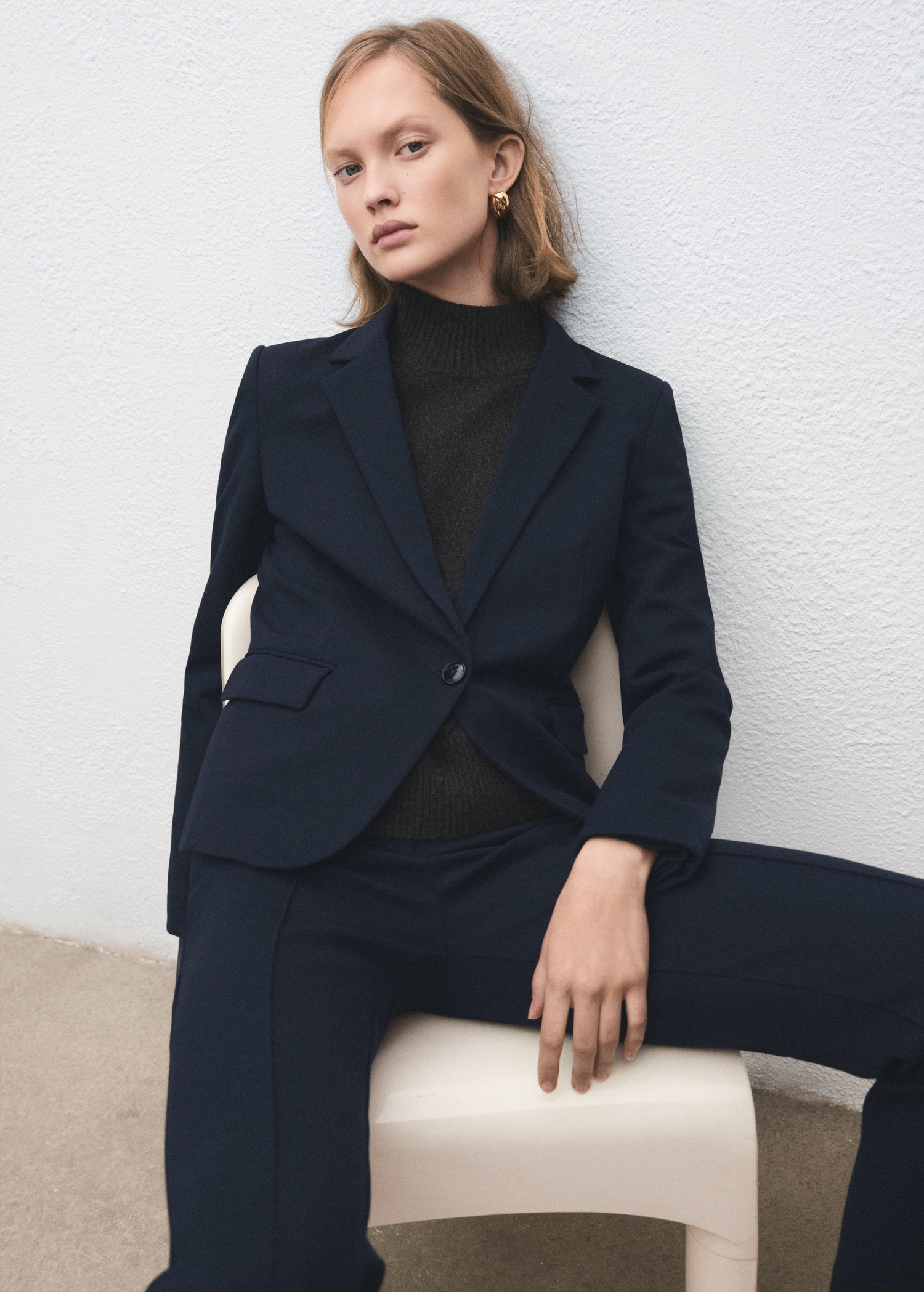 Mid-rise suit trousers - Details of the article 2