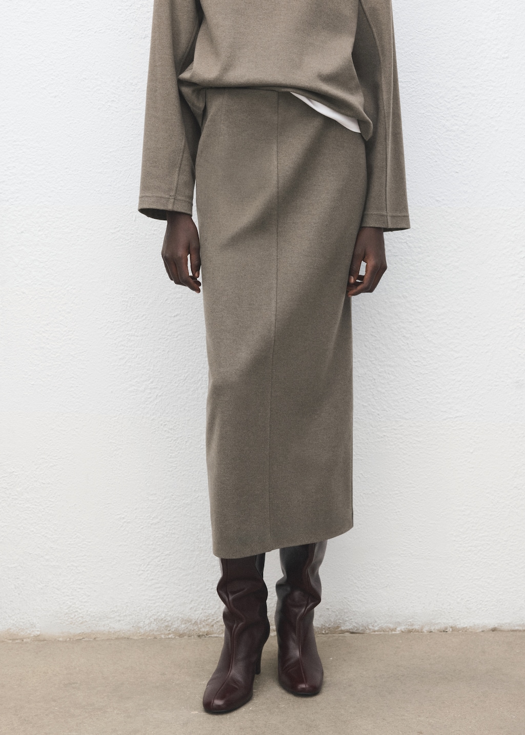 Mango Opening pencil skirt