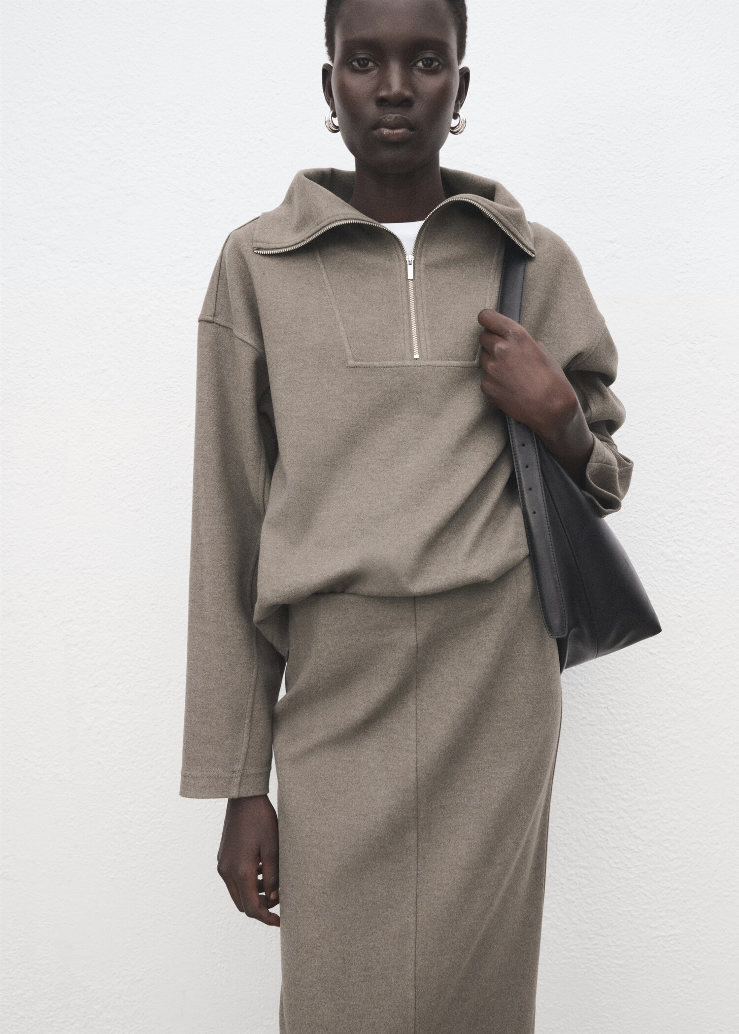 تنورة على شكل قلم بفتحة - تفاصيل المنتج 1