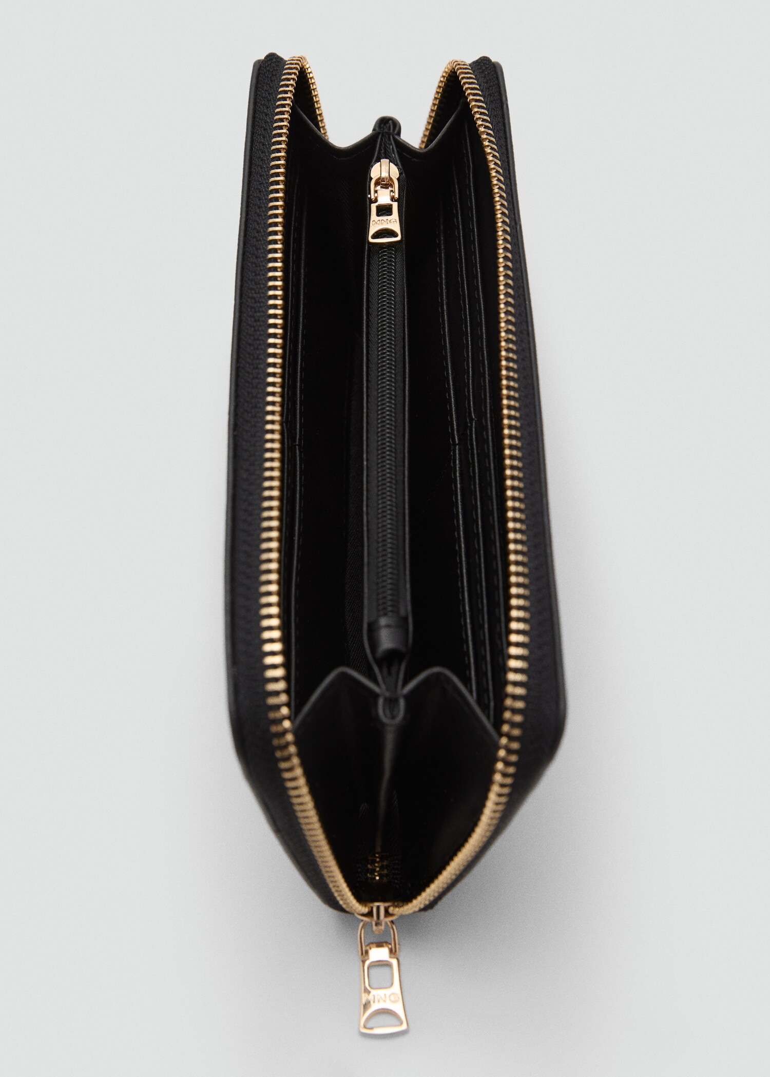 Saffiano-effect wallet - Details of the article 1