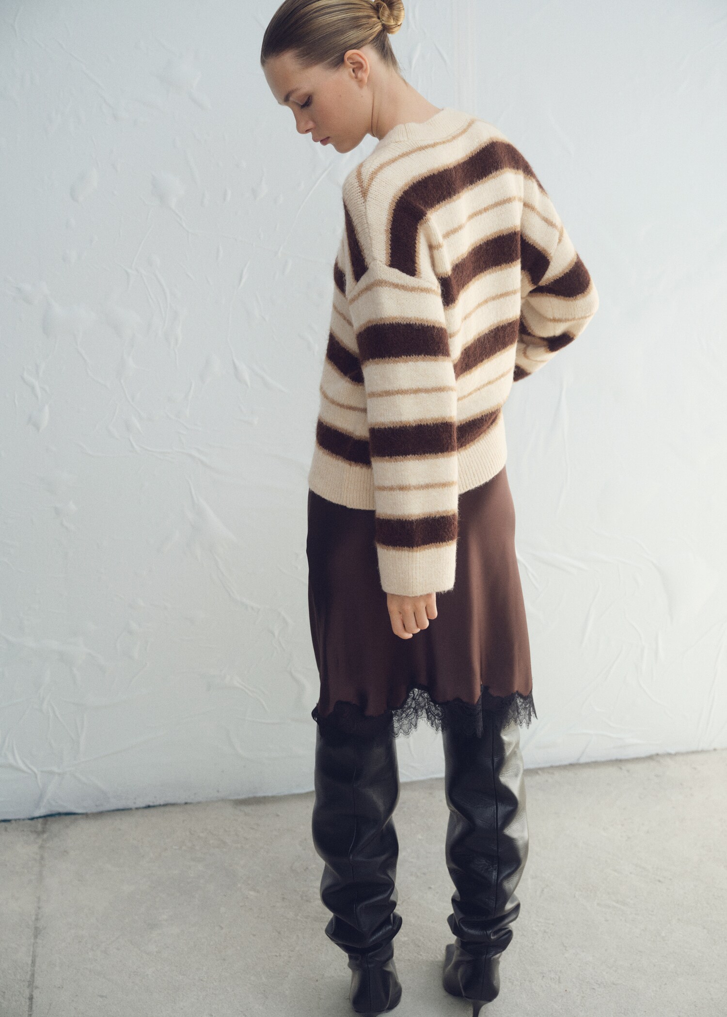 Knit striped sweater - Reverse of the article