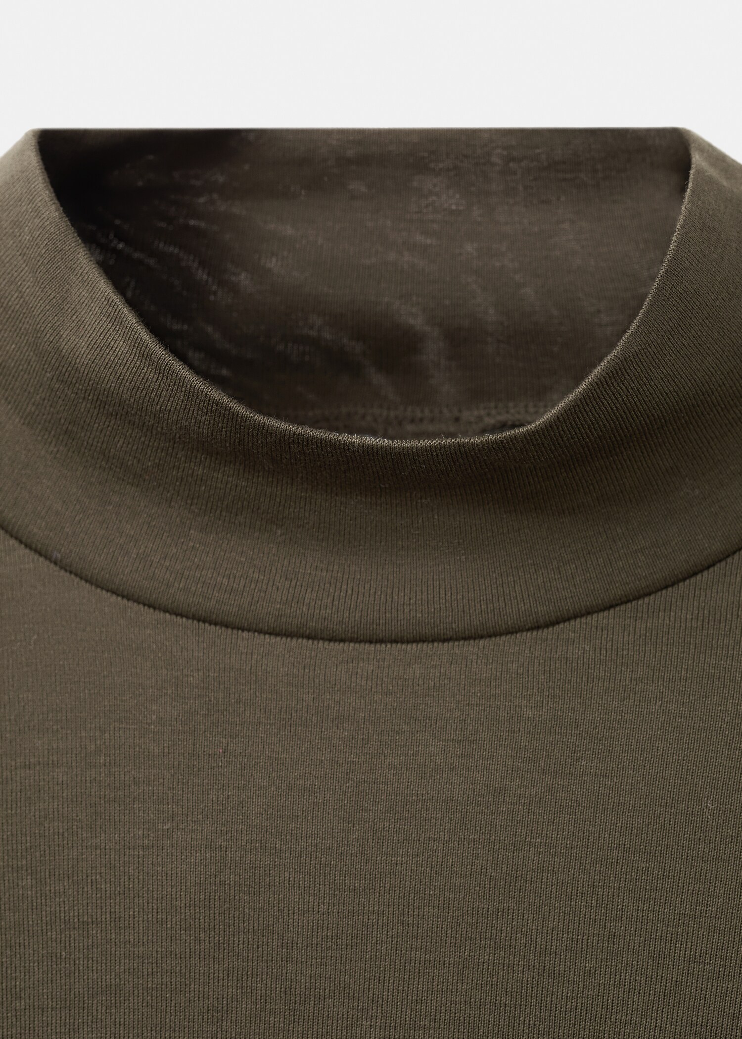 تي شيرت بأكمام طويلة برقبة بيركنز - تفاصيل المنتج 8