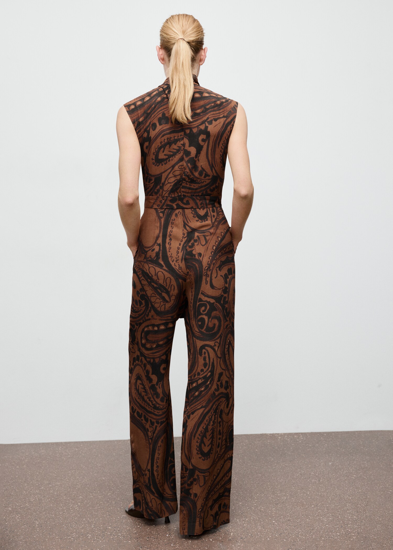 Paisley-print jumpsuit with belt - Reverse of the article