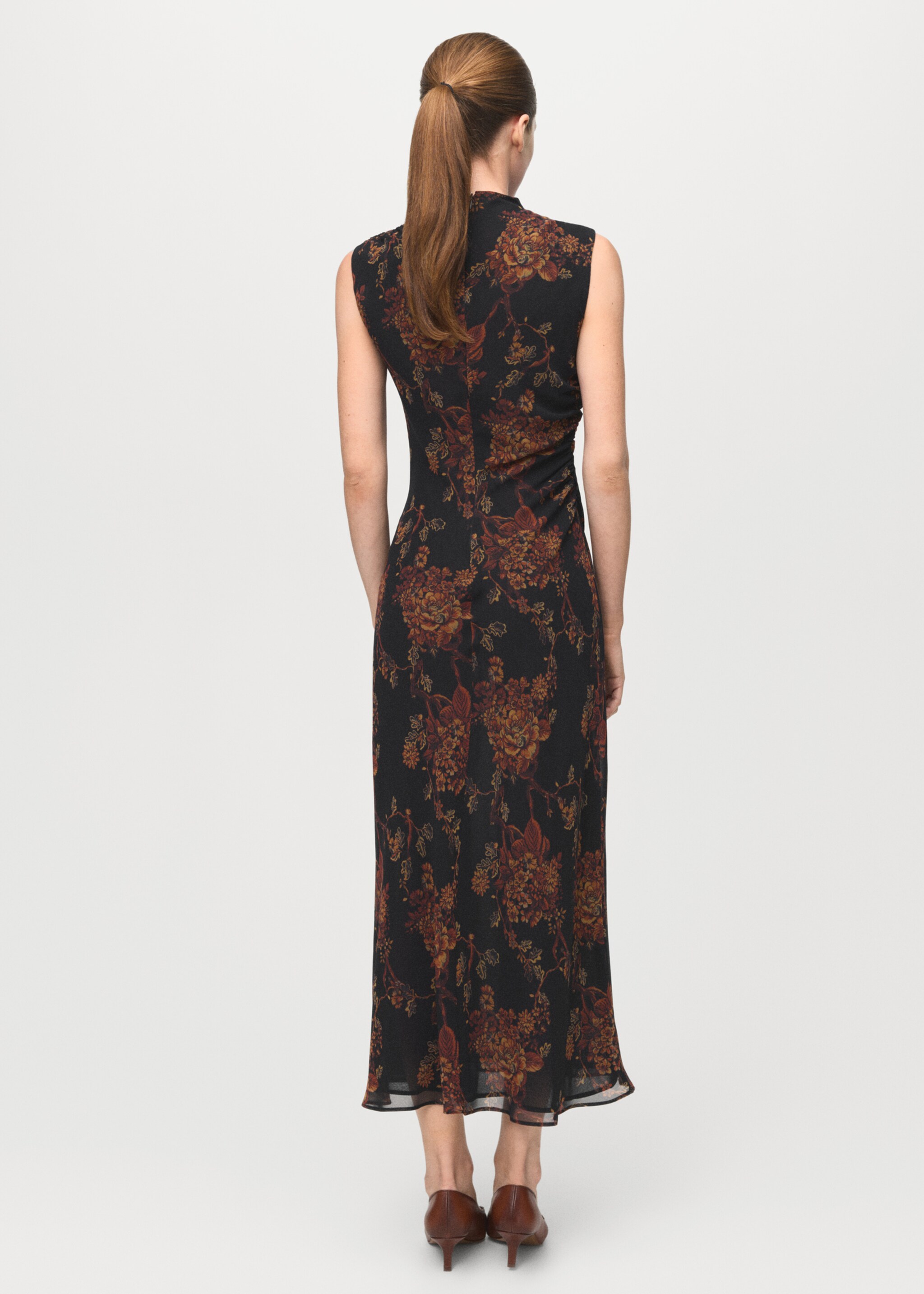 Ruched floral-print dress - Reverse of the article, Black. Ref: 27061323-00.
