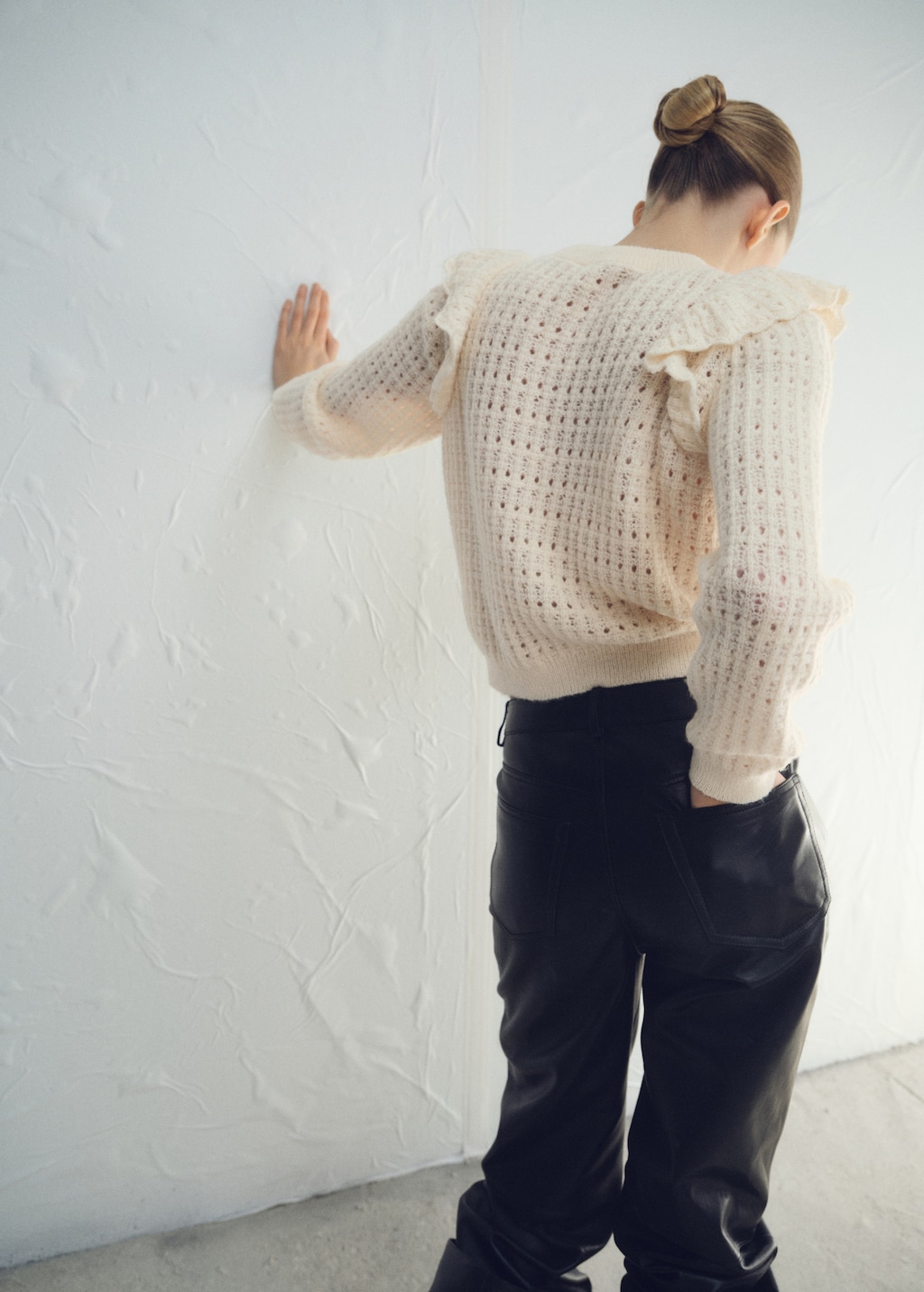 Mango Openwork knitted sweater with ruffles thumbnail