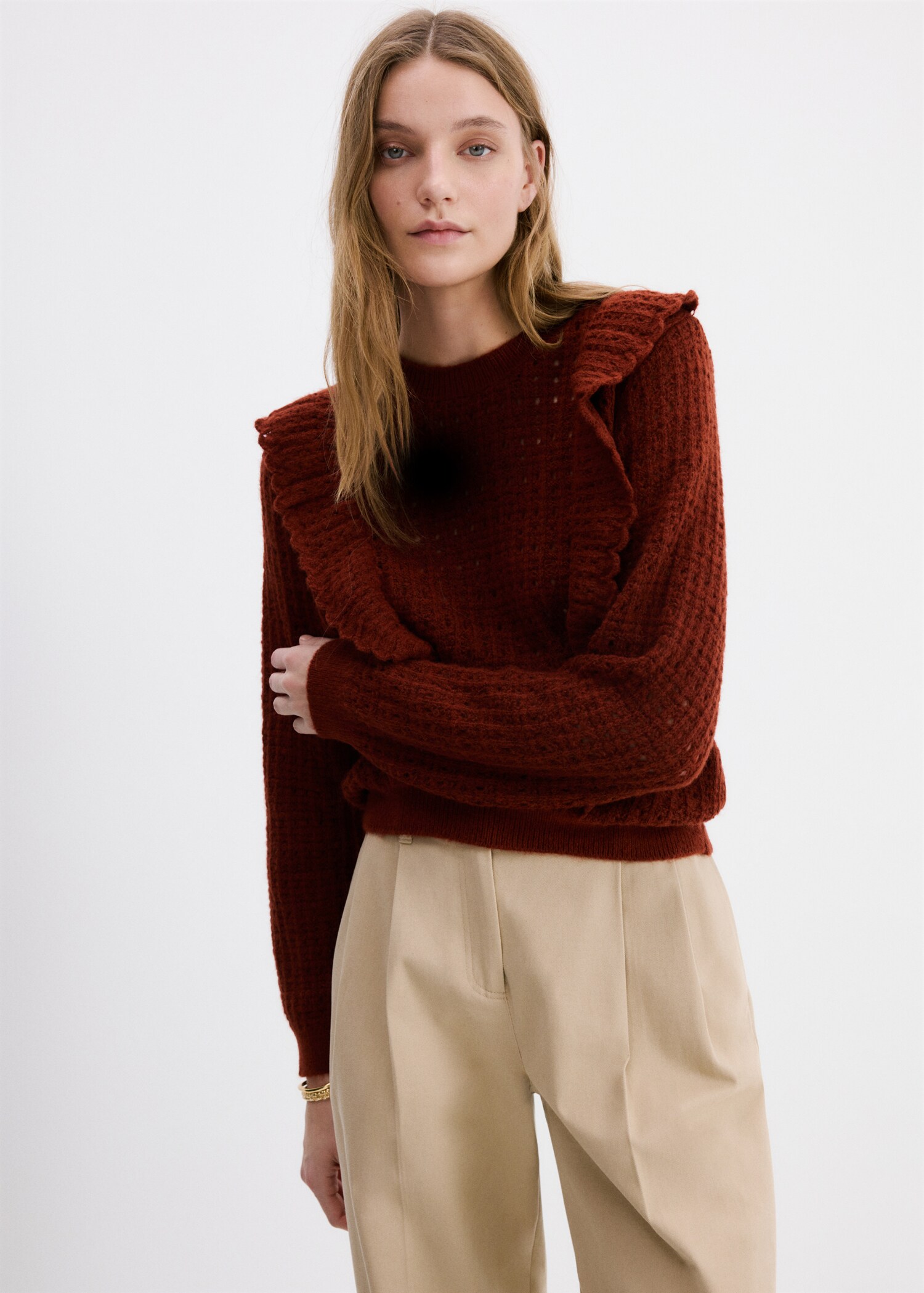 Lochstrickpullover mit Rüschen - Mittlere Ansicht