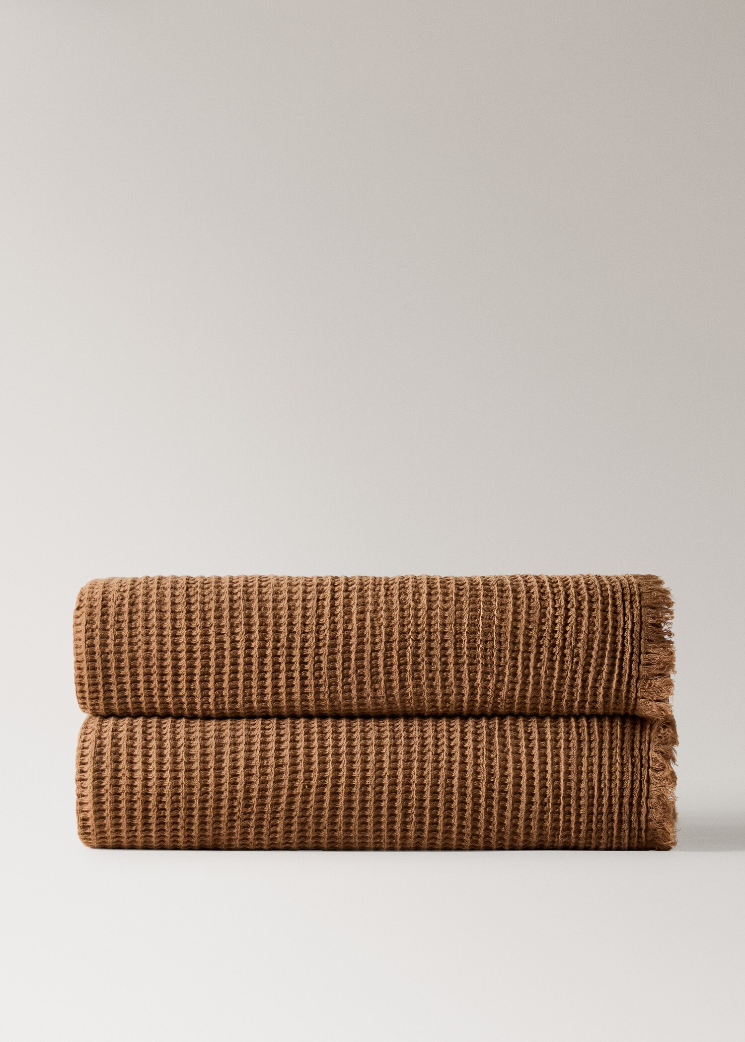 Cotton waffle blanket with fringed finish - Article without model