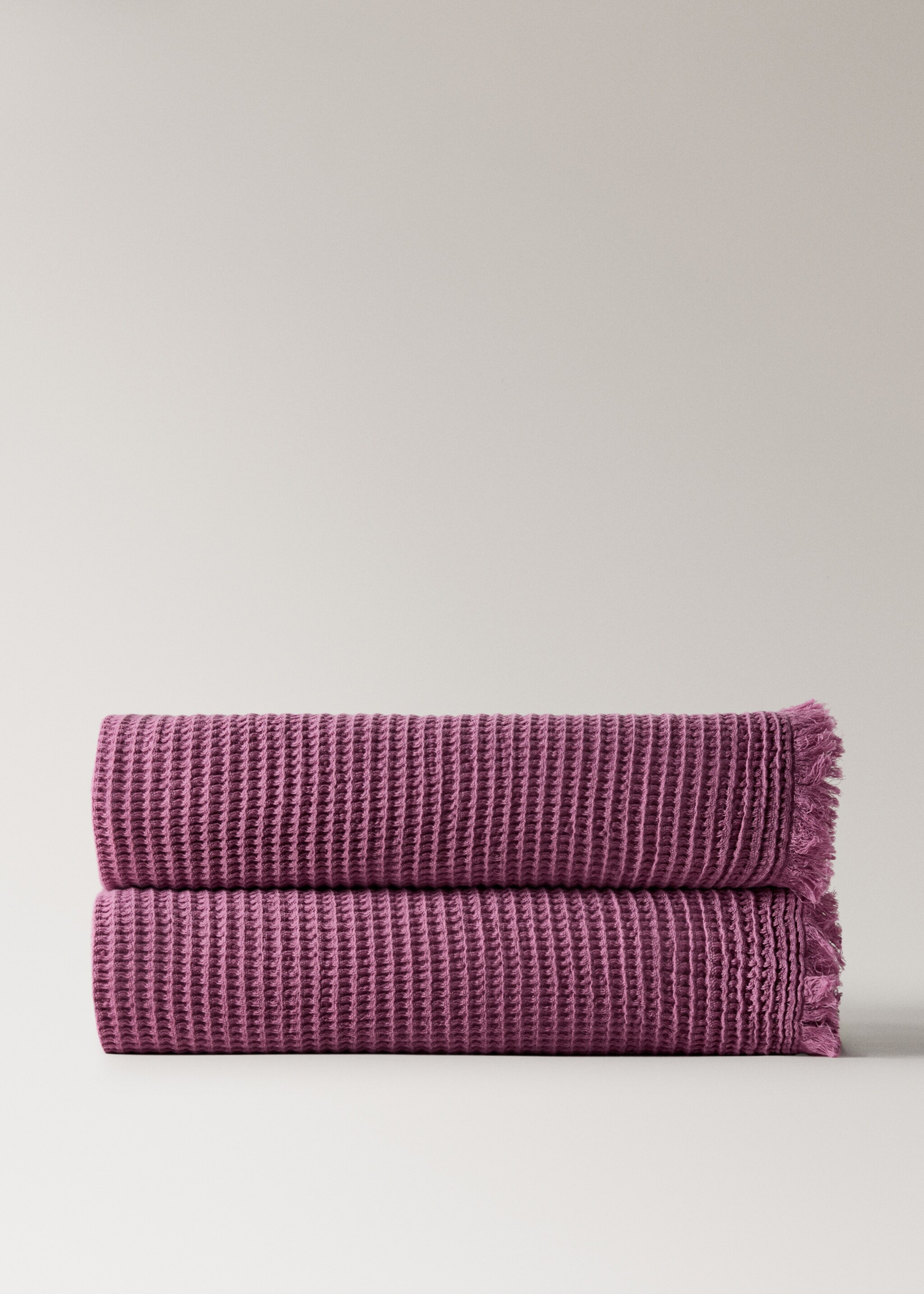 Cotton waffle blanket with fringed finish - Article without model, Pink. Ref: 27061517-00.